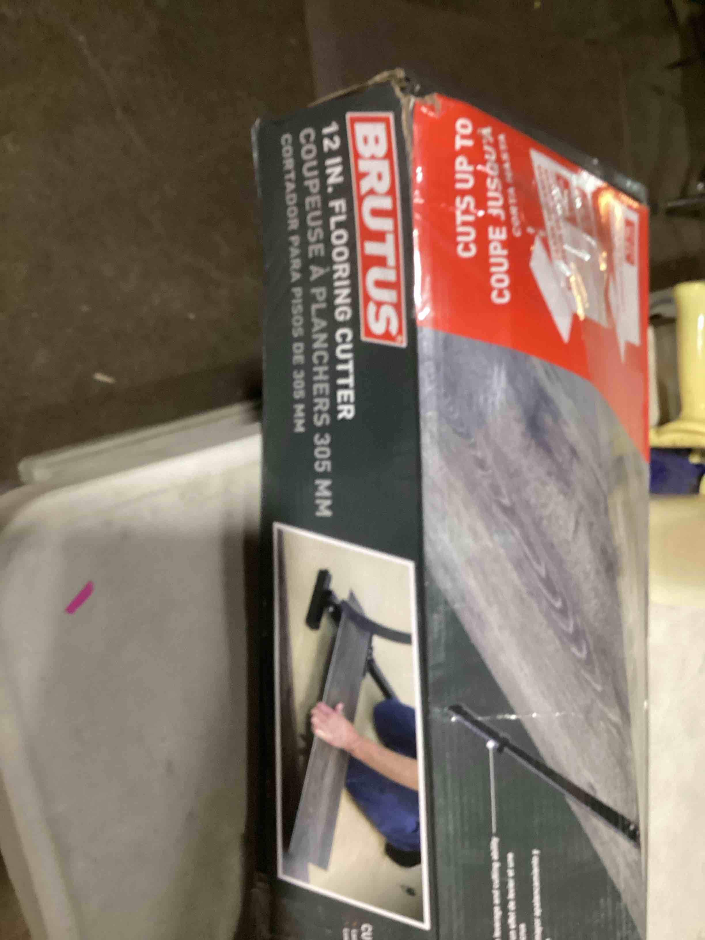 https://s3.amazonaws.com/lotting-images-prod/bidfta/PNK1403349_1736362710090.jpeg
