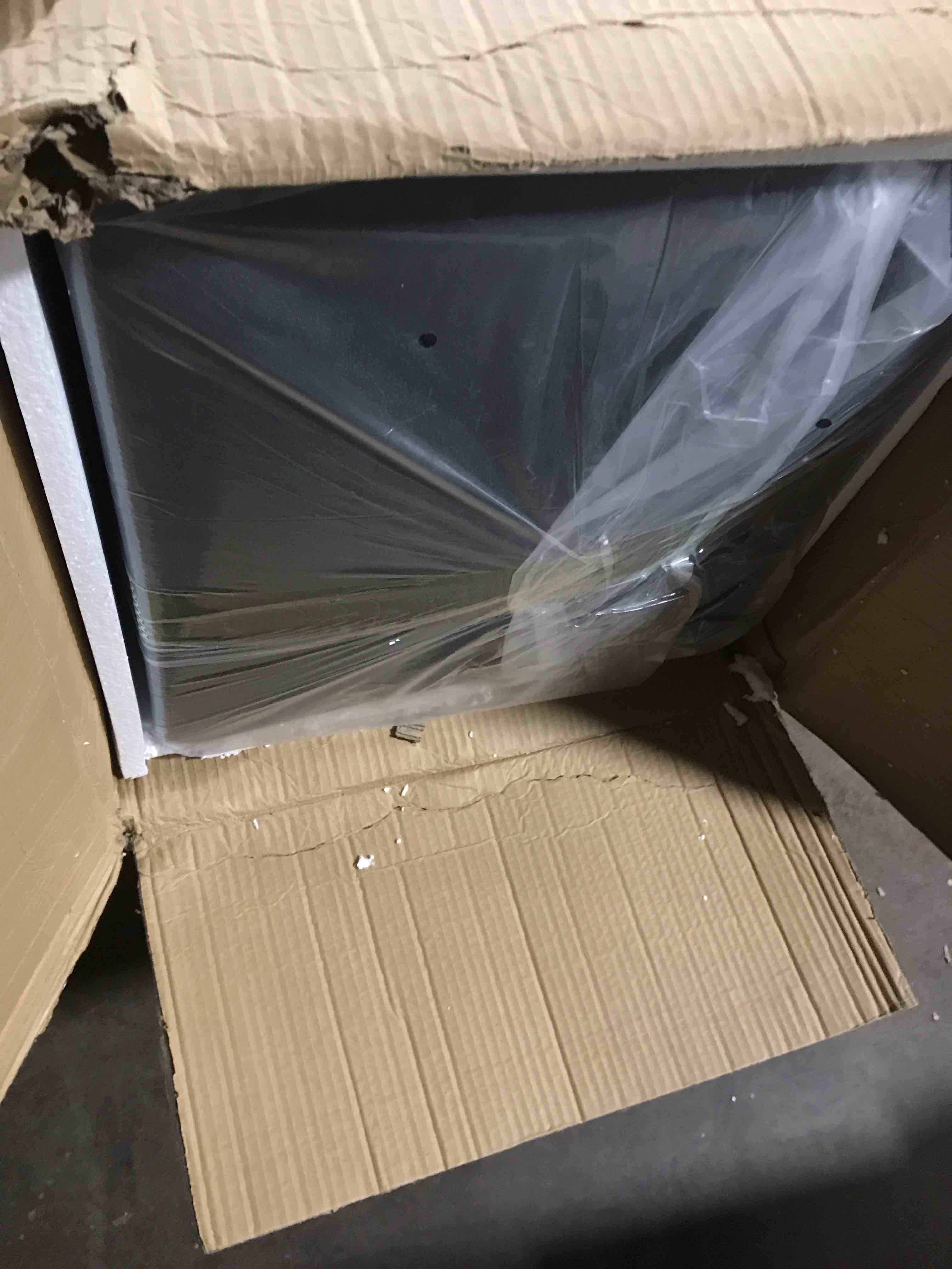 https://s3.amazonaws.com/lotting-images-prod/bidfta/PNK1404254_1736948653452.jpeg