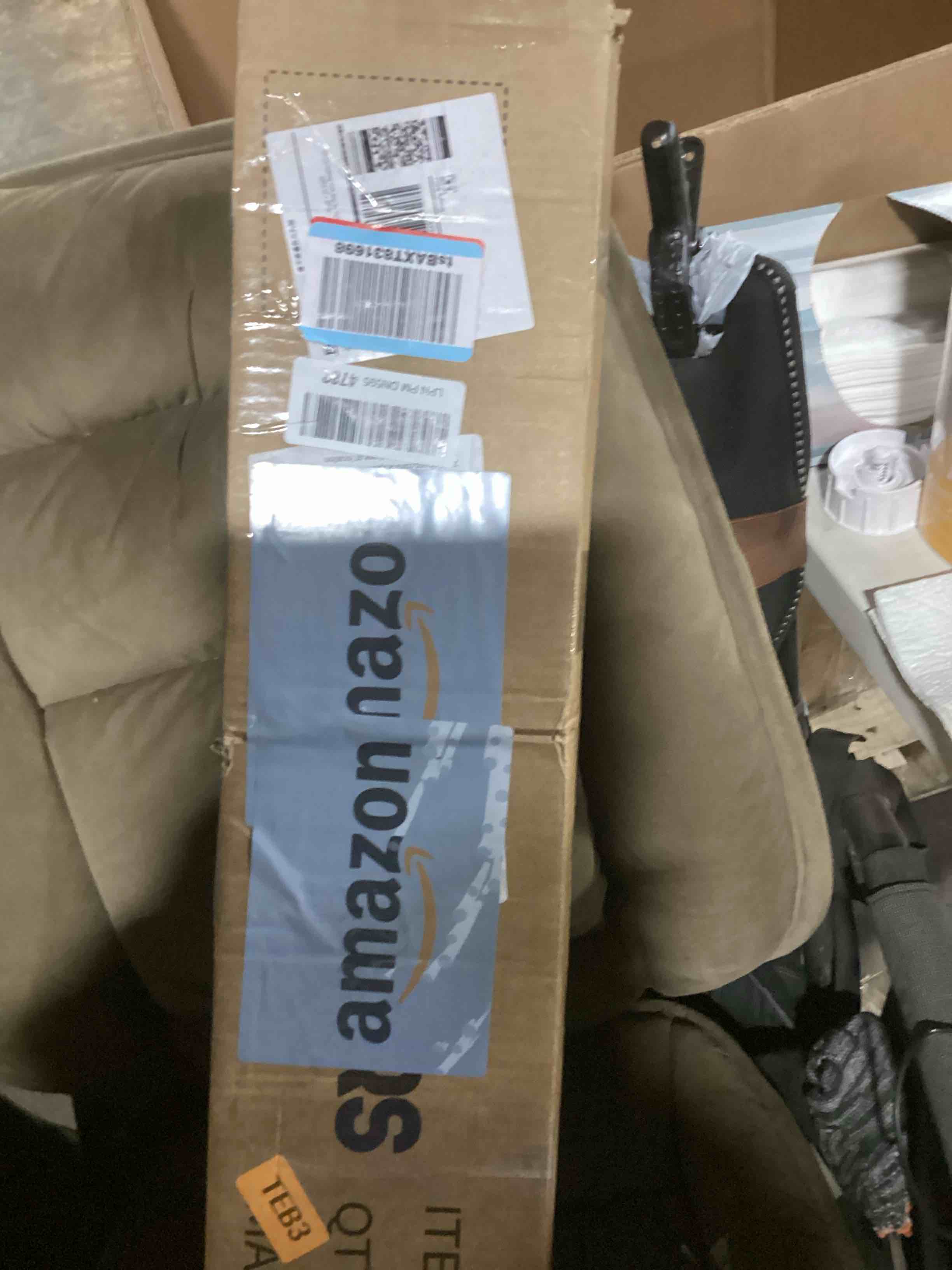 https://s3.amazonaws.com/lotting-images-prod/bidfta/PNK1404480_1737126711500.jpeg