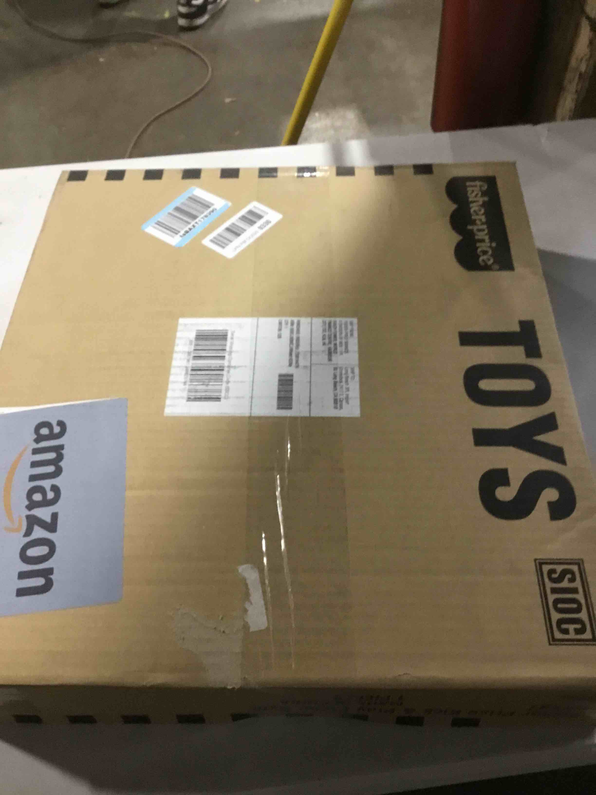 https://s3.amazonaws.com/lotting-images-prod/bidfta/PNK1404878_1738093273179.jpeg