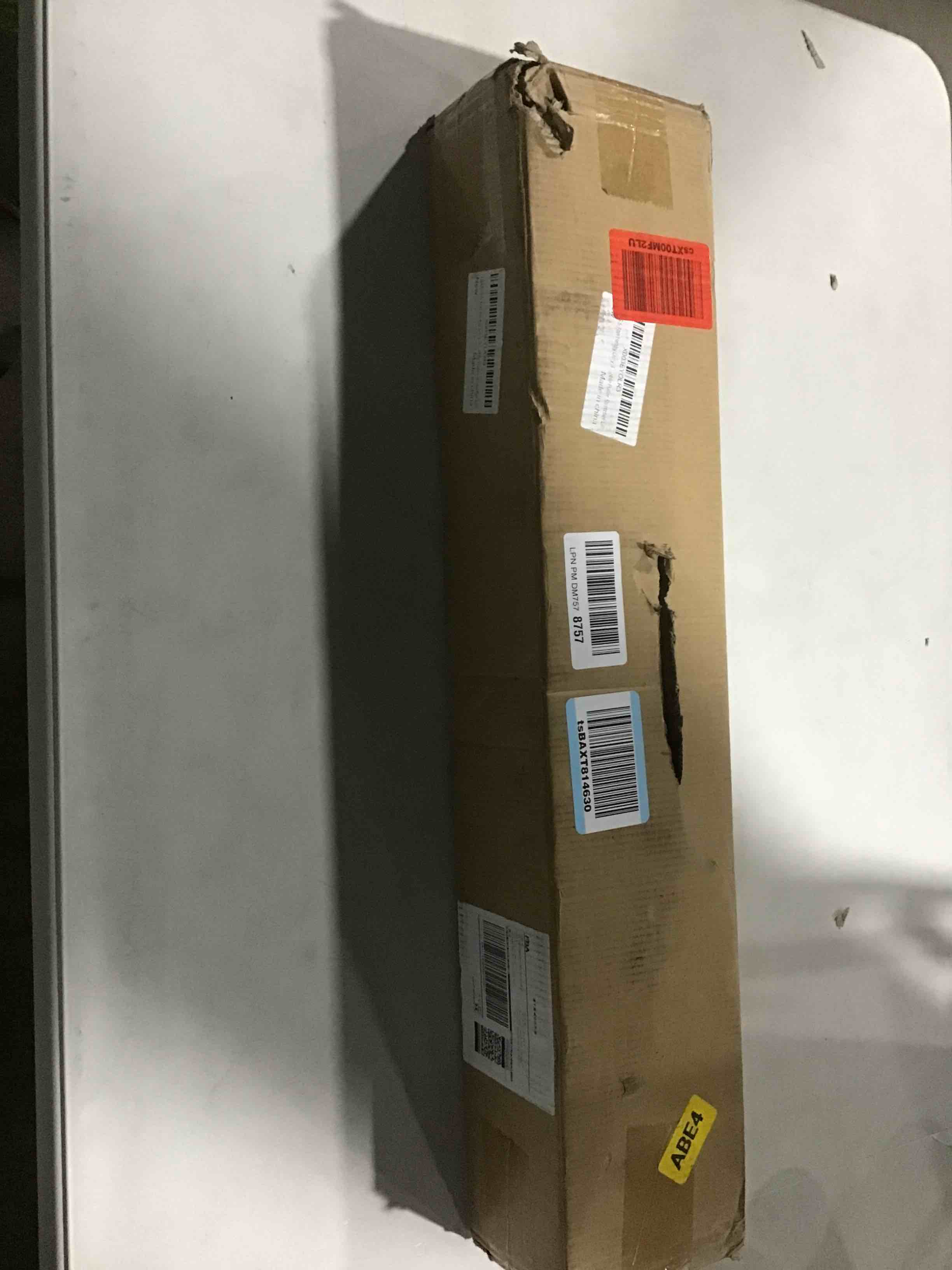 https://s3.amazonaws.com/lotting-images-prod/bidfta/PNK1404901_1738154526342.jpeg