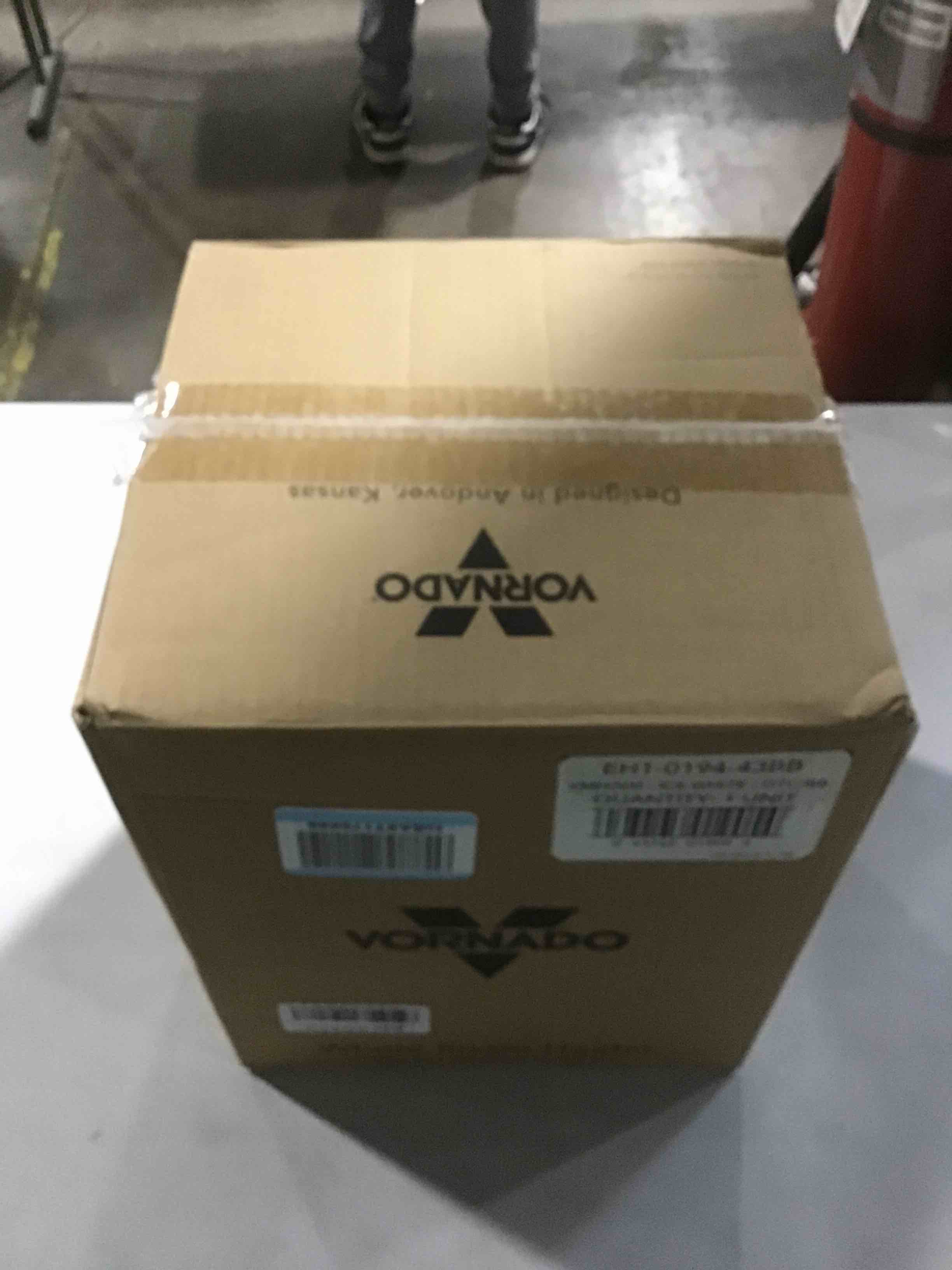 https://s3.amazonaws.com/lotting-images-prod/bidfta/PNK1404987_1738170360370.jpeg