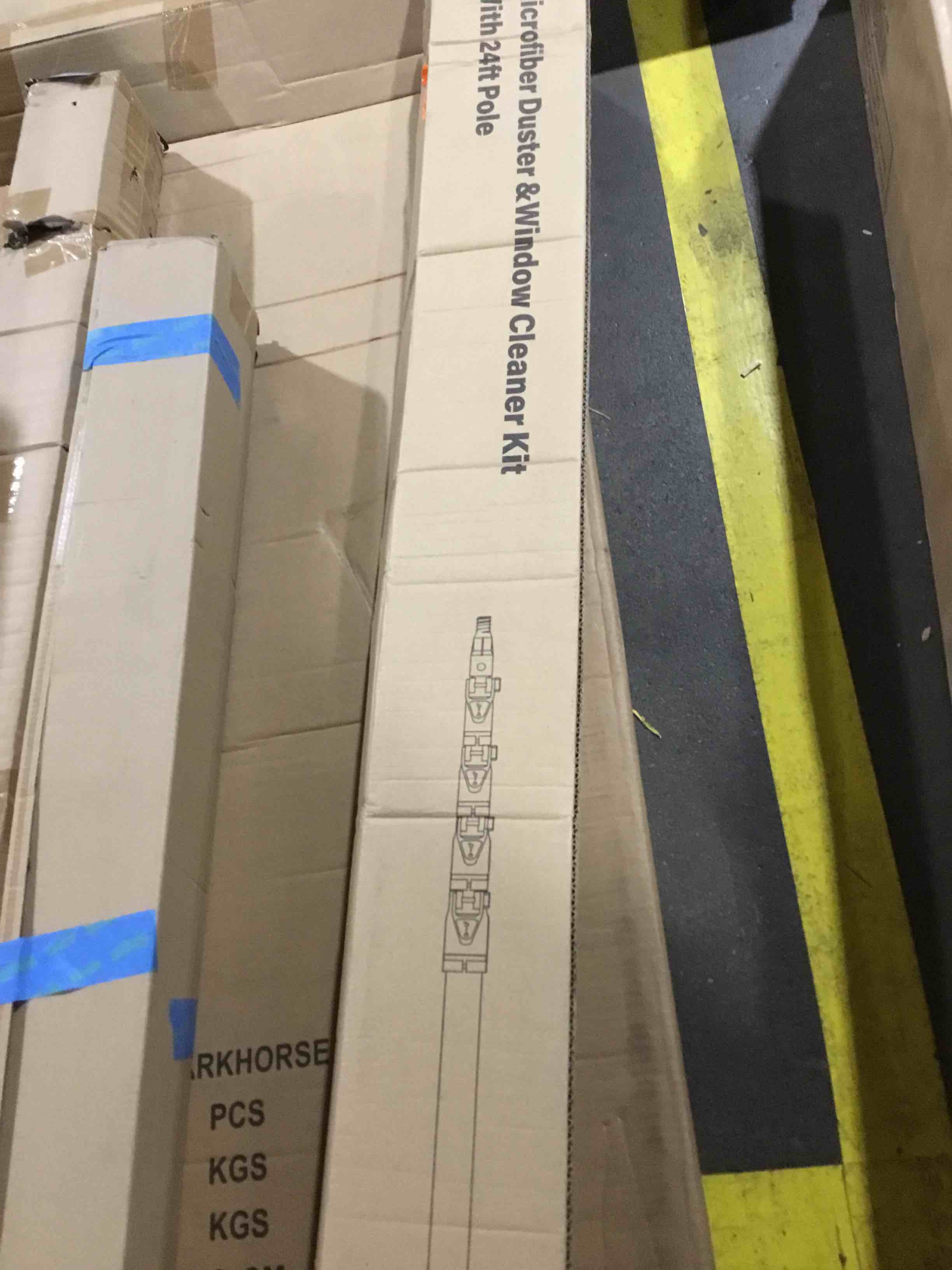 https://s3.amazonaws.com/lotting-images-prod/bidfta/PNK1405145_1734643976132.jpeg