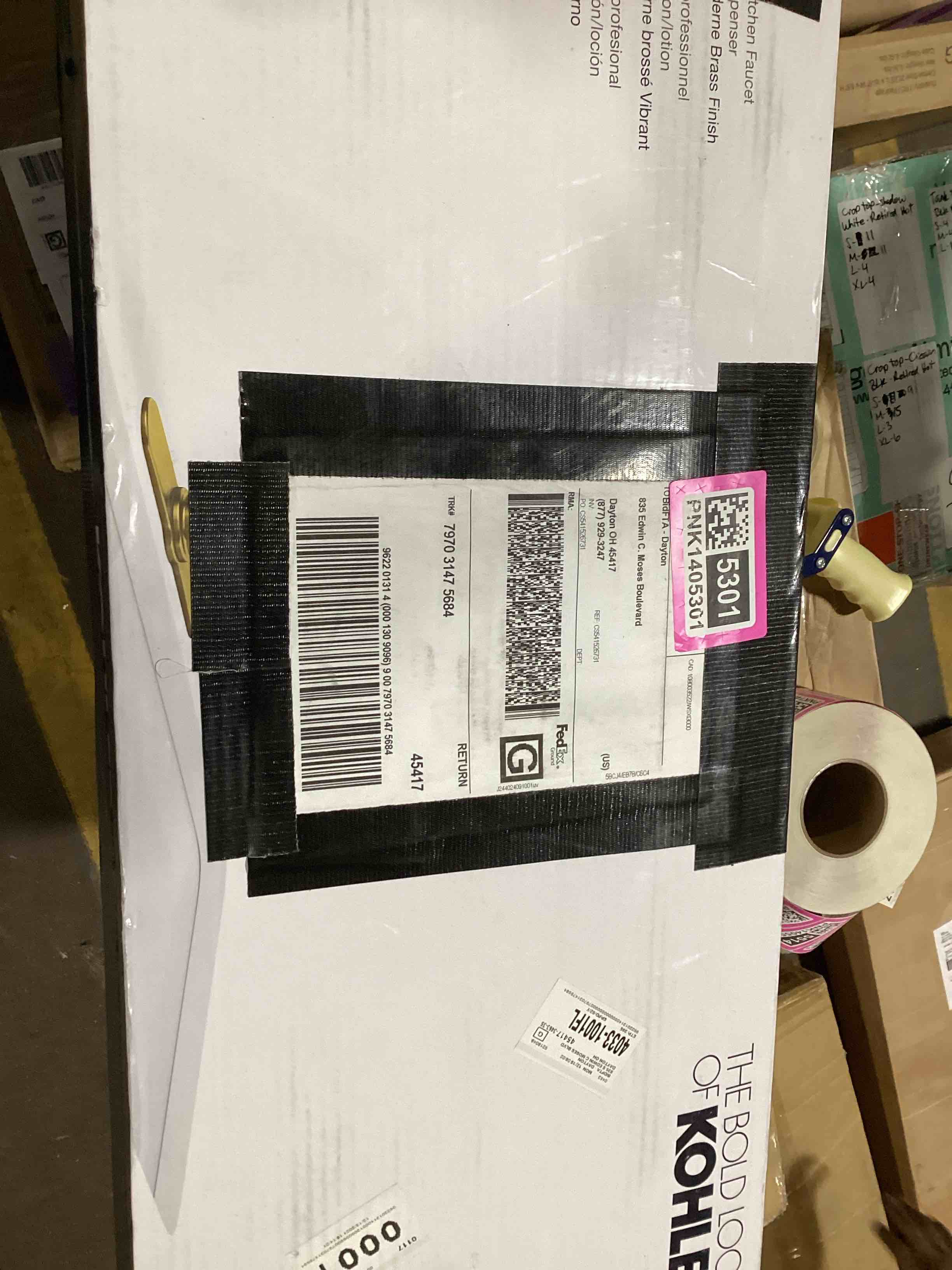 https://s3.amazonaws.com/lotting-images-prod/bidfta/PNK1405301_1734716111085.jpeg