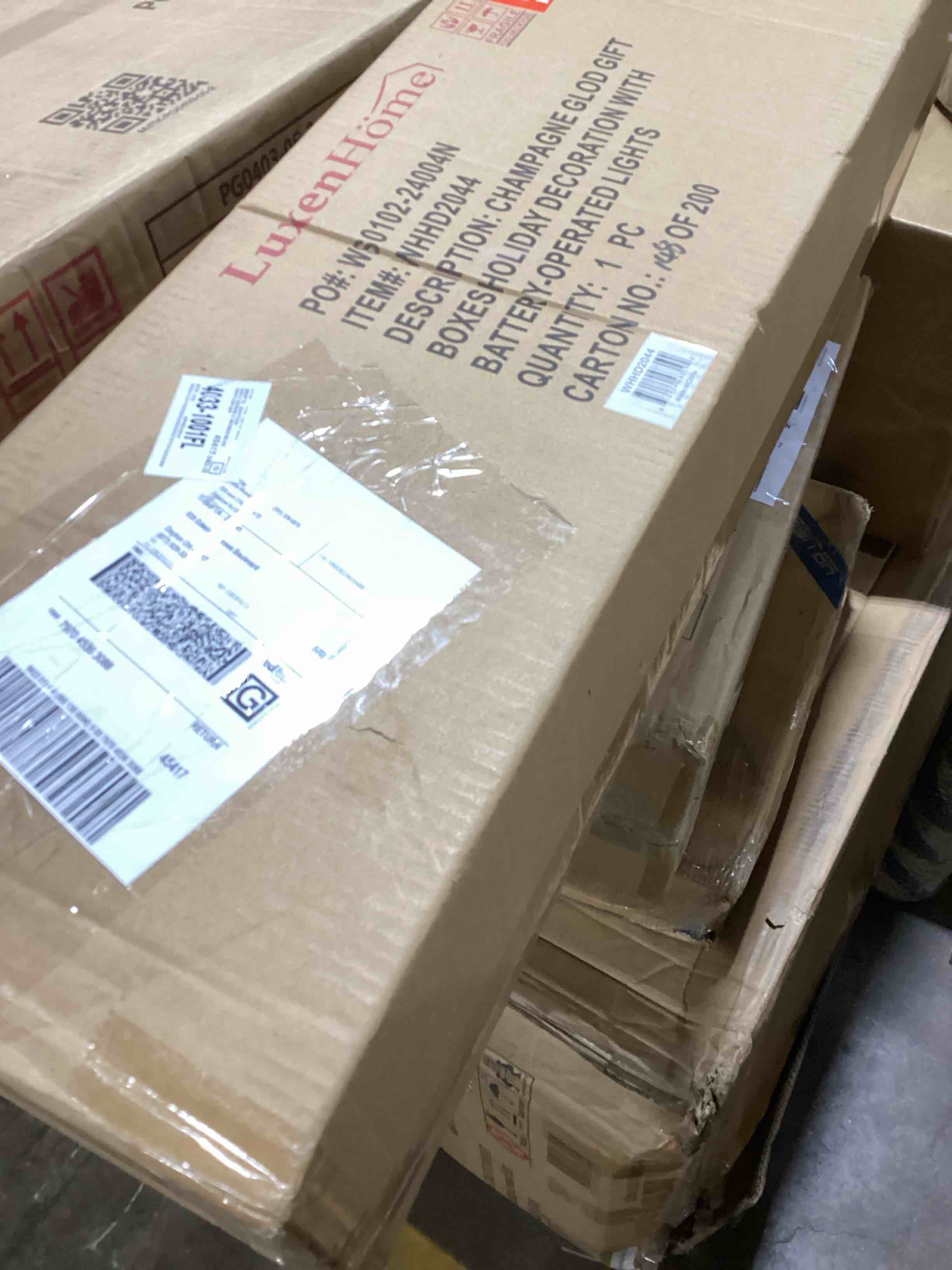 https://s3.amazonaws.com/lotting-images-prod/bidfta/PNK1405955_1734979433271.jpeg