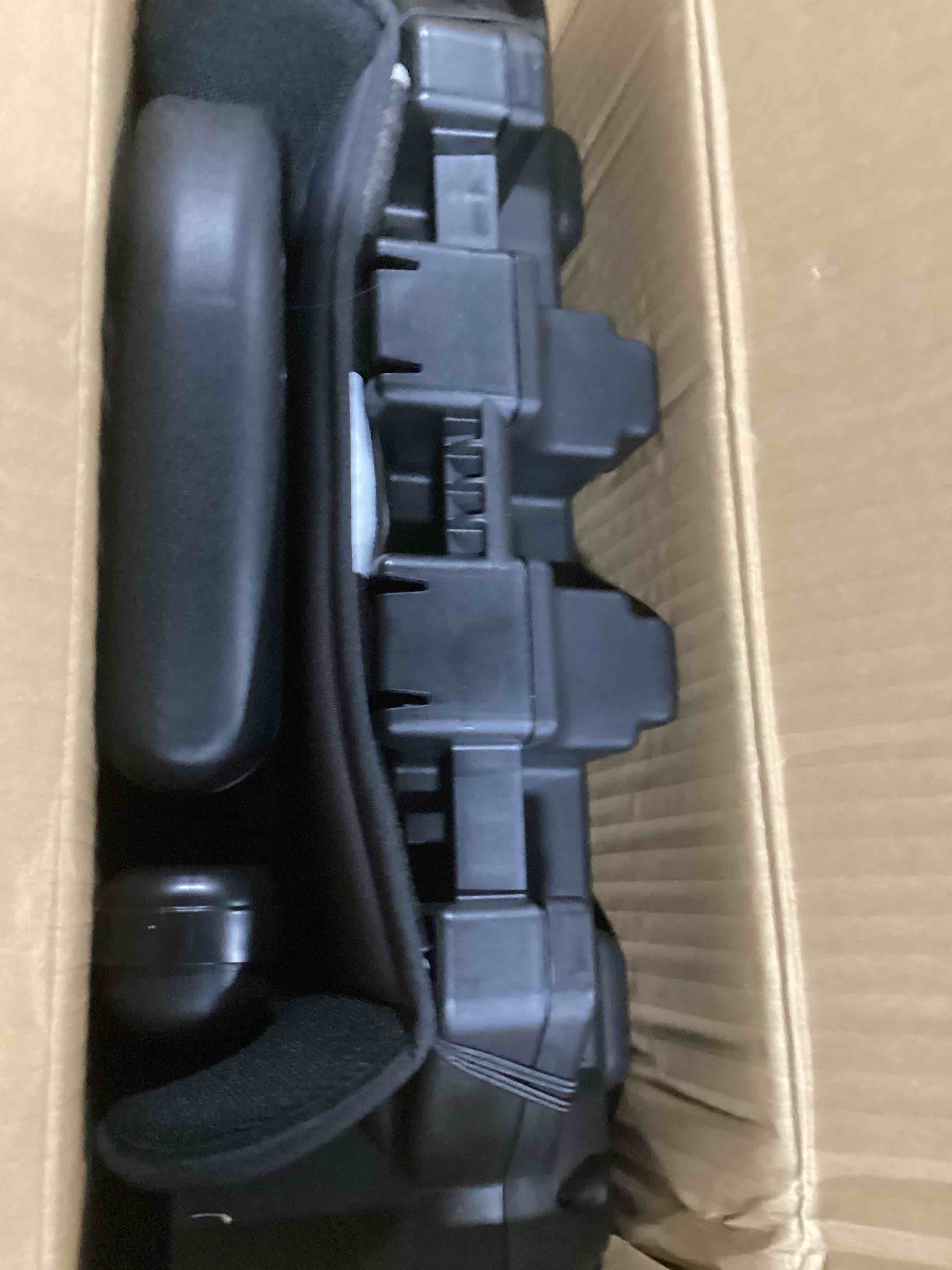 https://s3.amazonaws.com/lotting-images-prod/bidfta/PNK1407472_1737472188251.jpeg