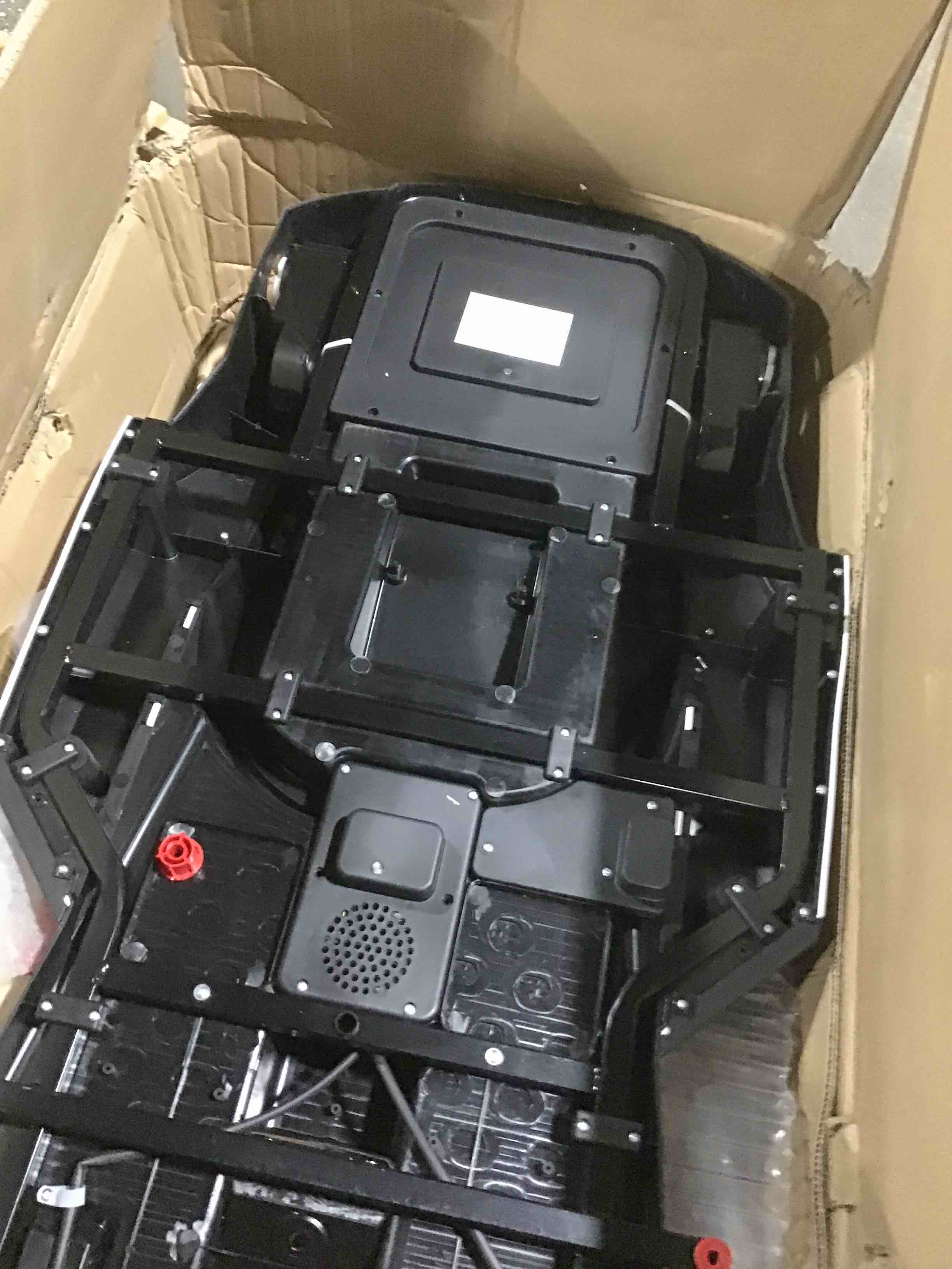 https://s3.amazonaws.com/lotting-images-prod/bidfta/PNK1407524_1737549275023.jpeg