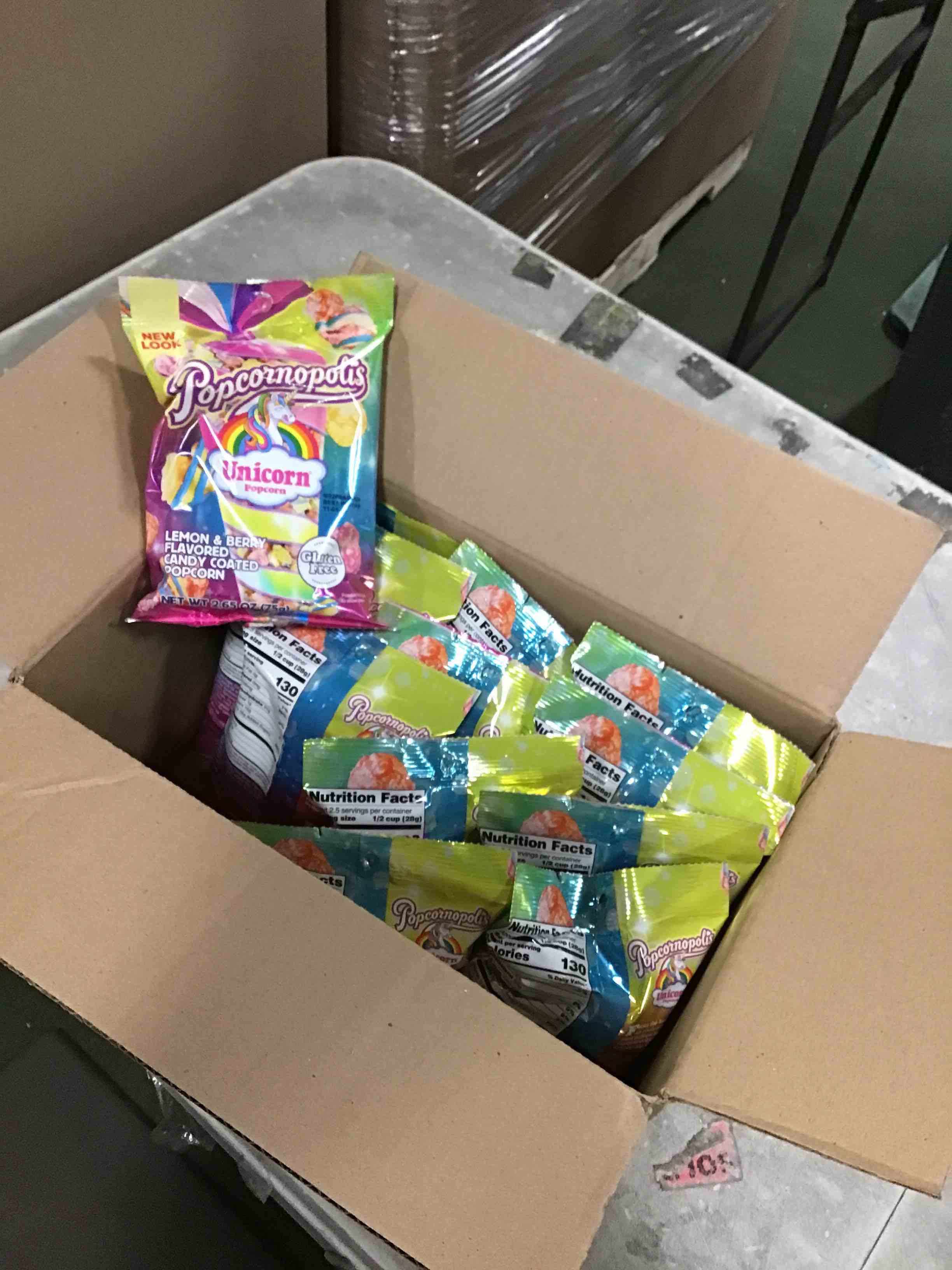 https://s3.amazonaws.com/lotting-images-prod/bidfta/PNK1436120_1735910360605.jpeg