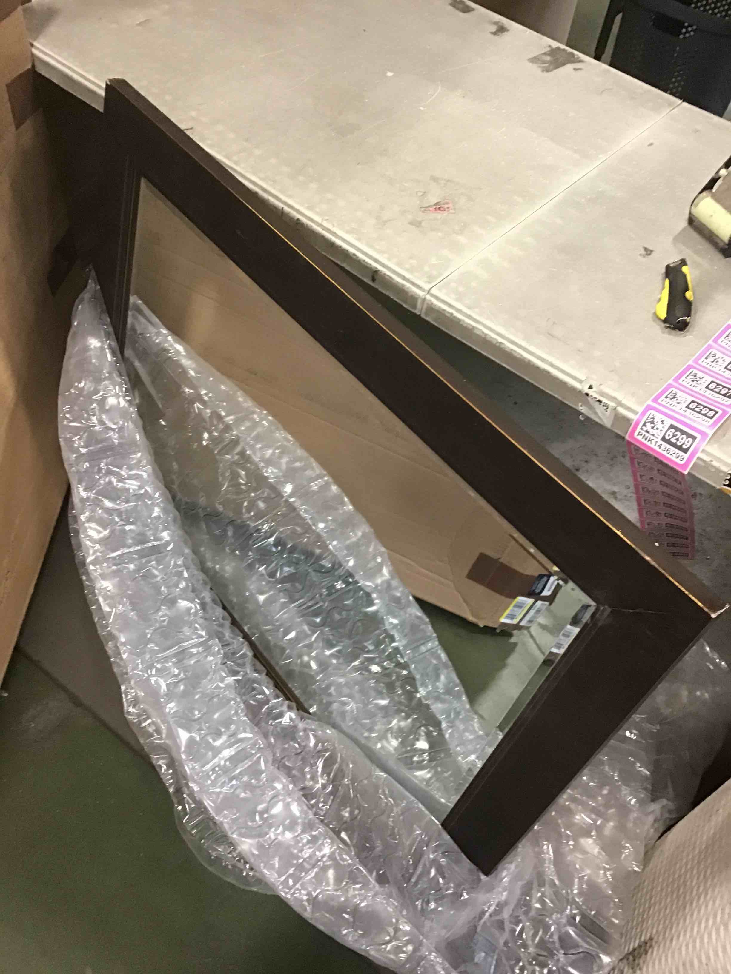 https://s3.amazonaws.com/lotting-images-prod/bidfta/PNK1436309_1736346991200.jpeg