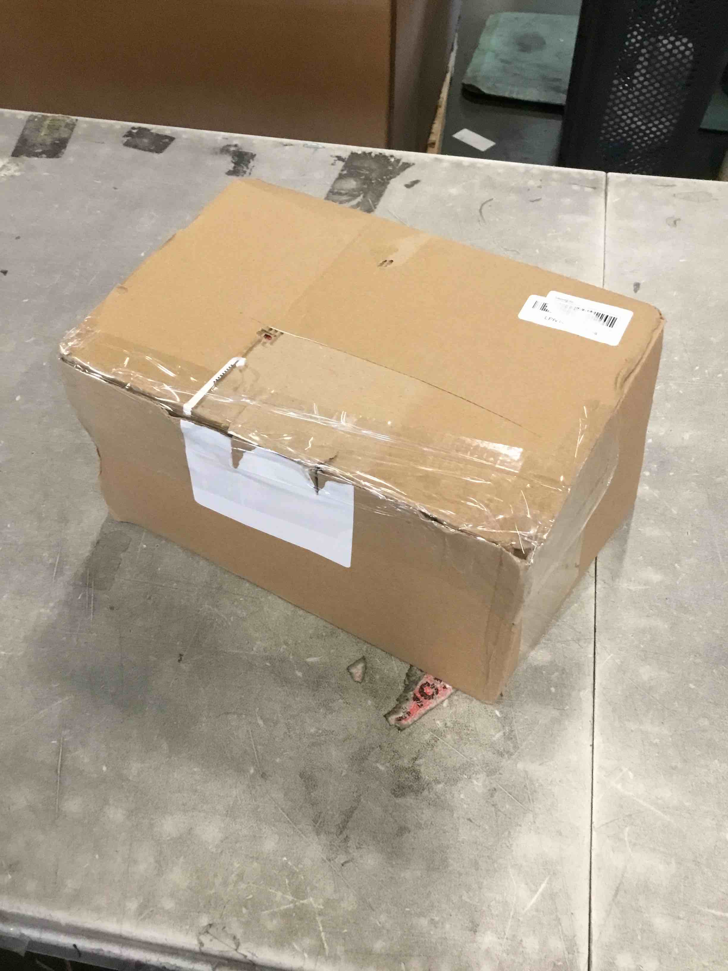 https://s3.amazonaws.com/lotting-images-prod/bidfta/PNK1436402_1736439475670.jpeg