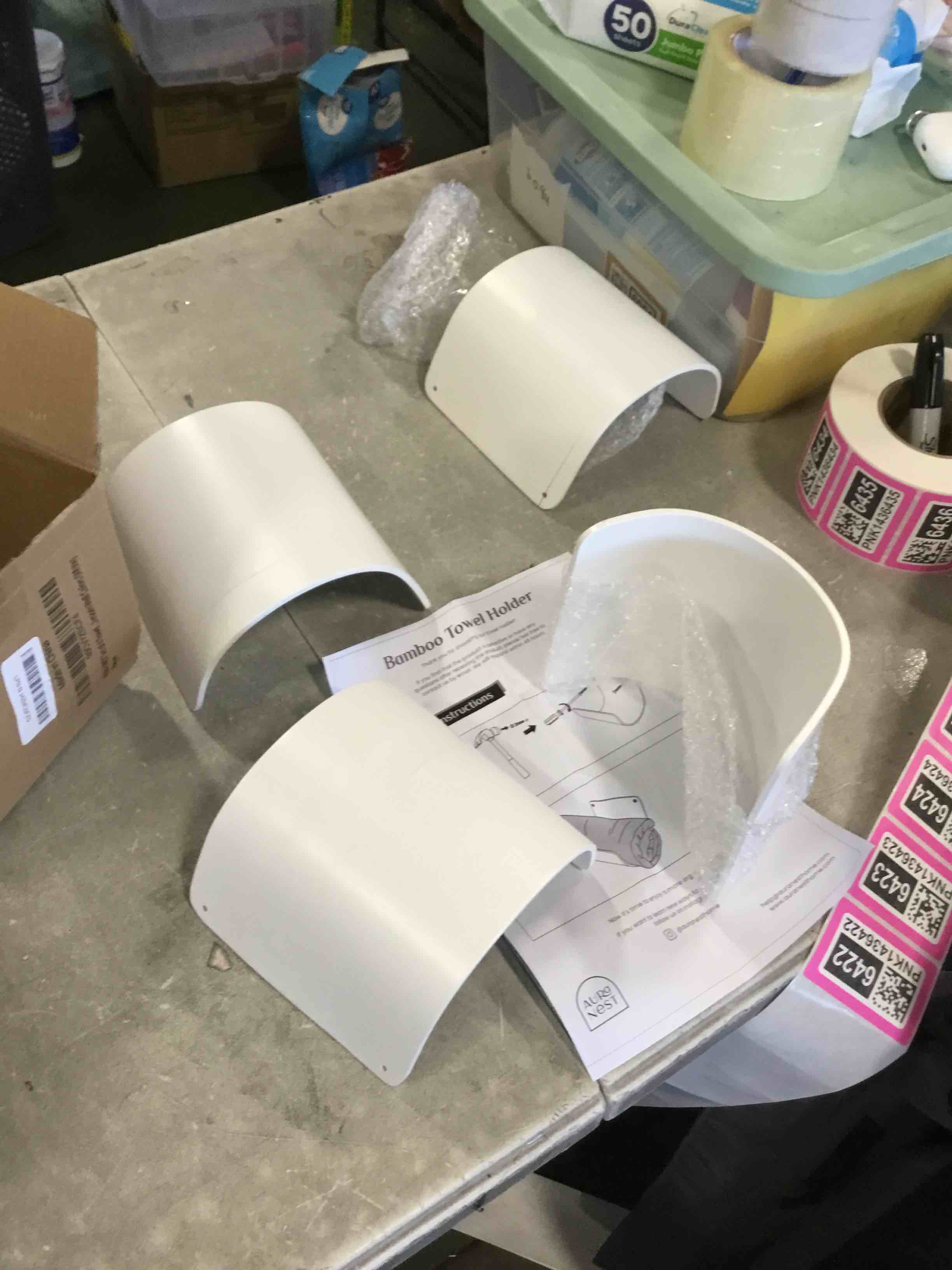 https://s3.amazonaws.com/lotting-images-prod/bidfta/PNK1436422_1736451020352.jpeg