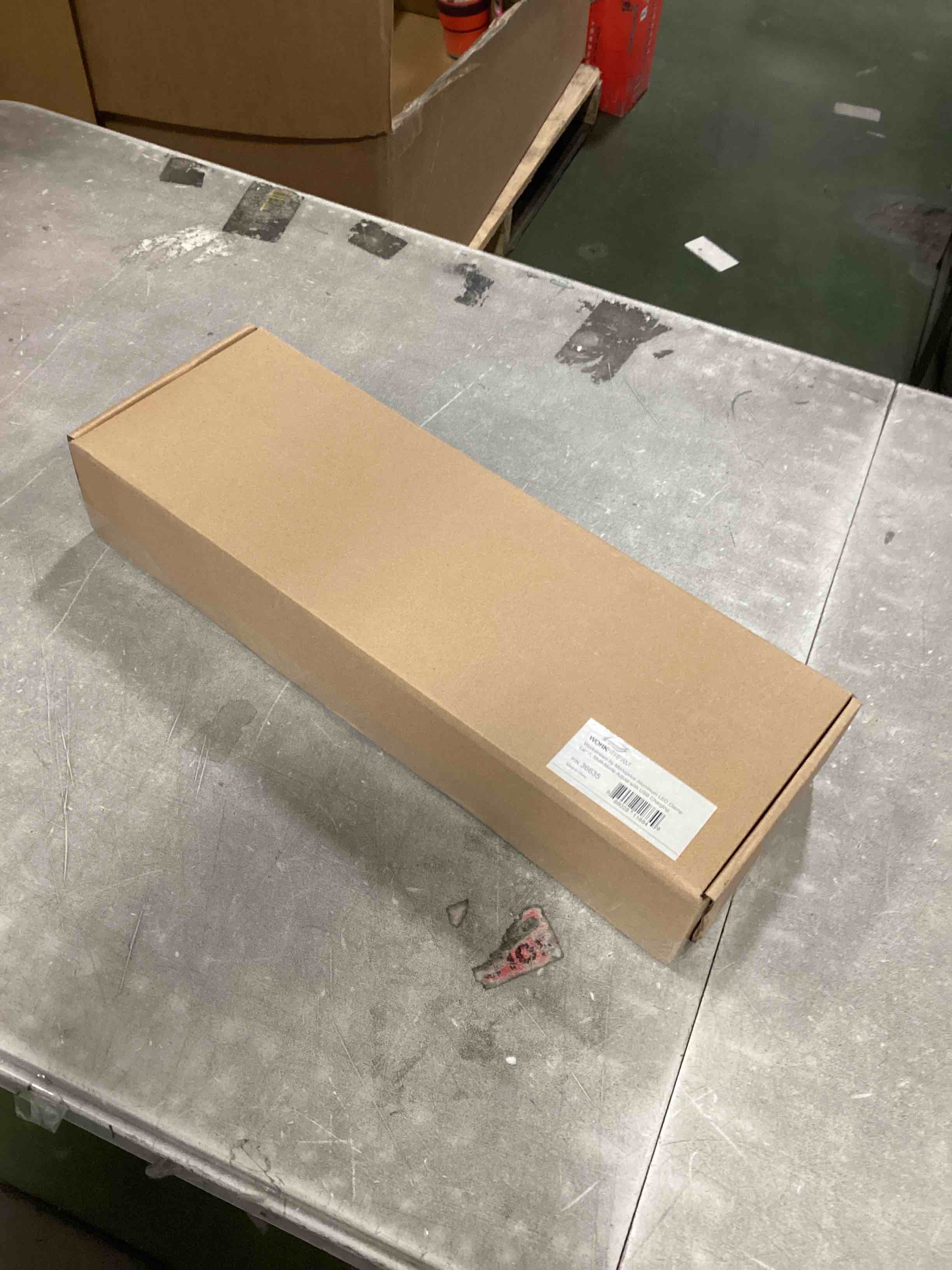 https://s3.amazonaws.com/lotting-images-prod/bidfta/PNK1436566_1736860157556.jpeg