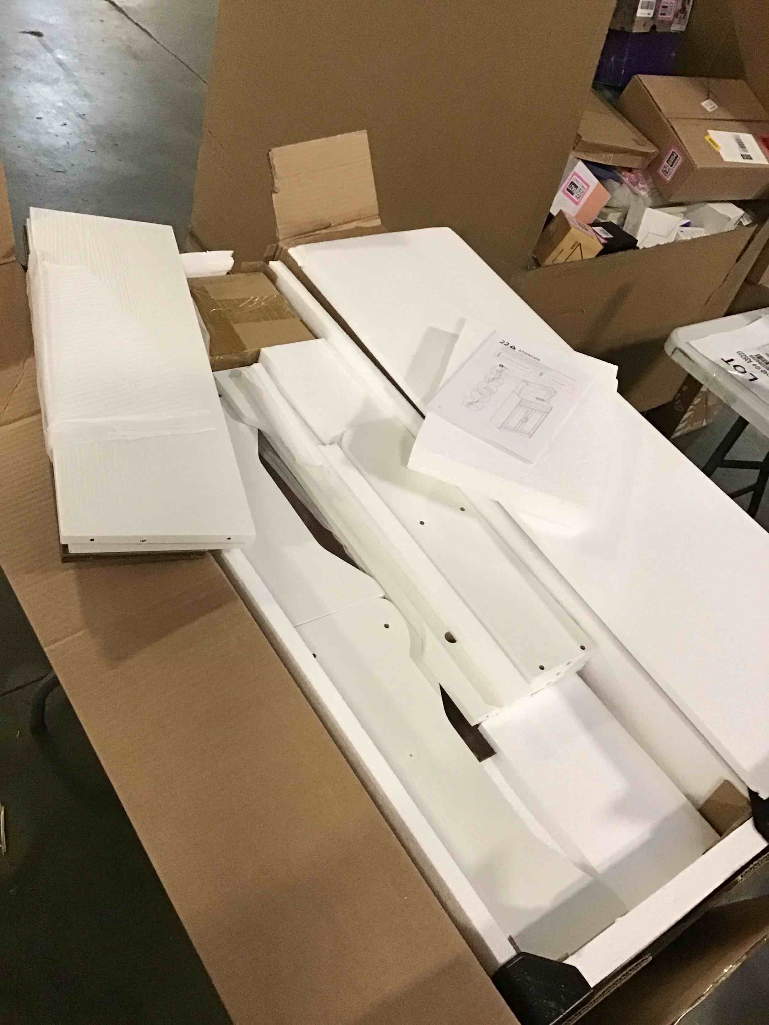 https://s3.amazonaws.com/lotting-images-prod/bidfta/PNK1436902_1737033919574.jpeg