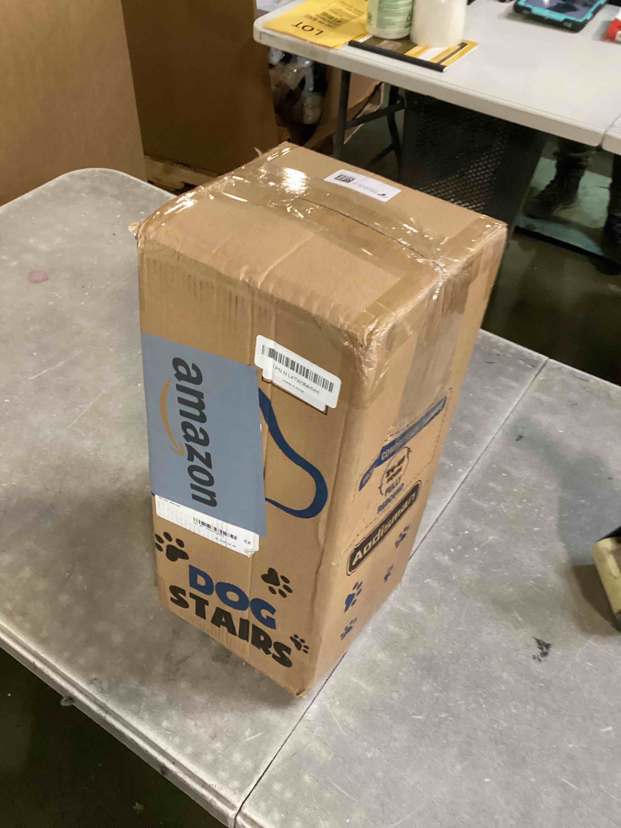 https://s3.amazonaws.com/lotting-images-prod/bidfta/PNK1437596_1737661617740.jpeg