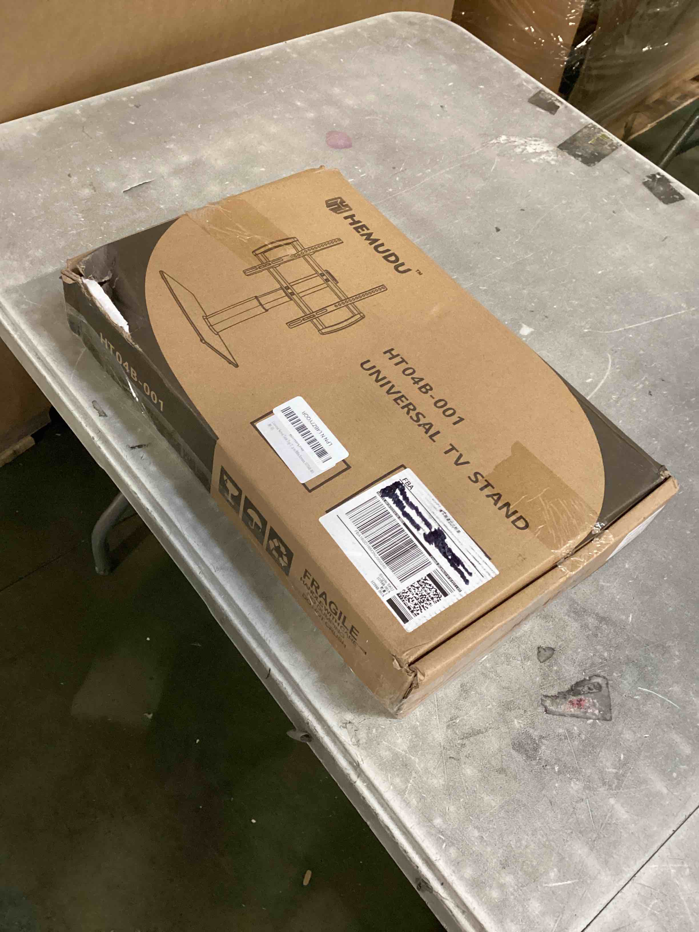 https://s3.amazonaws.com/lotting-images-prod/bidfta/PNK1437607_1737664392873.jpeg