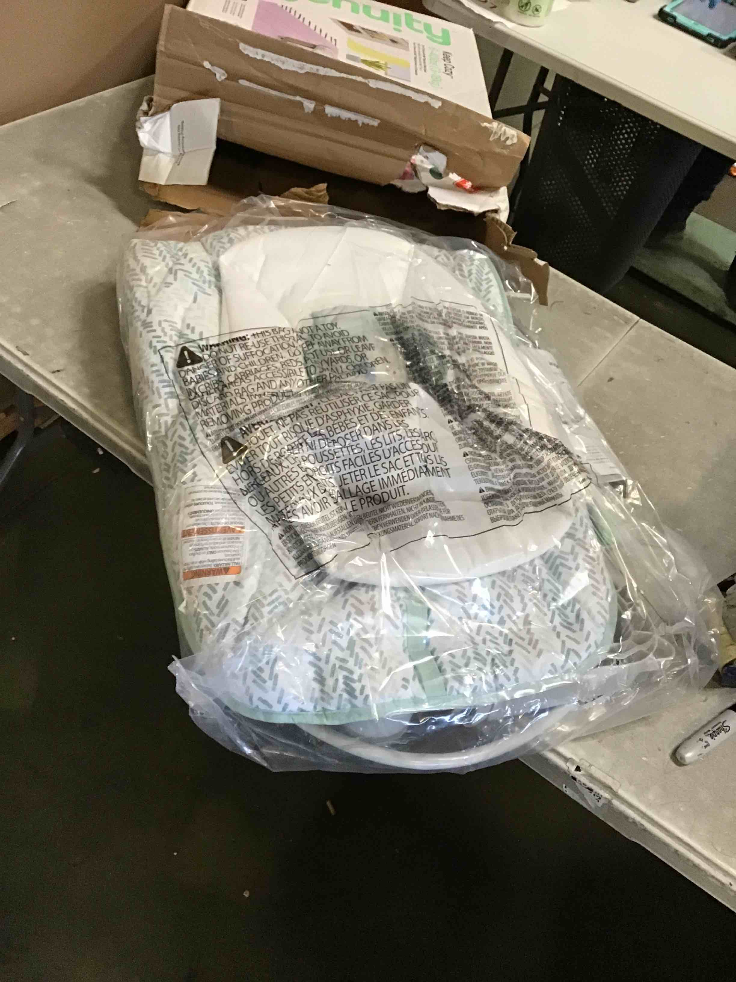 https://s3.amazonaws.com/lotting-images-prod/bidfta/PNK1437766_1738003640378.jpeg