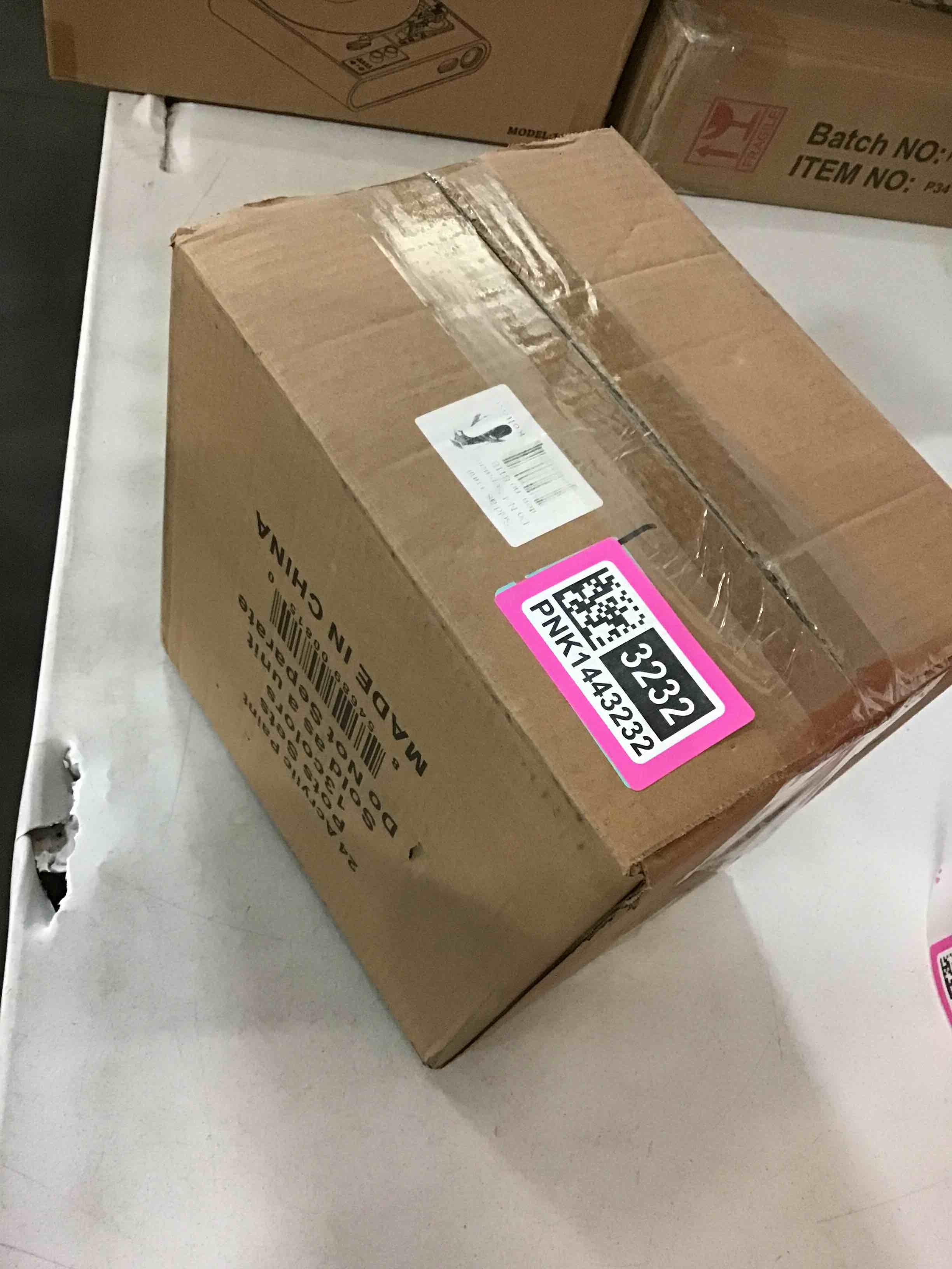 https://s3.amazonaws.com/lotting-images-prod/bidfta/PNK1443232_1746705830813.jpeg