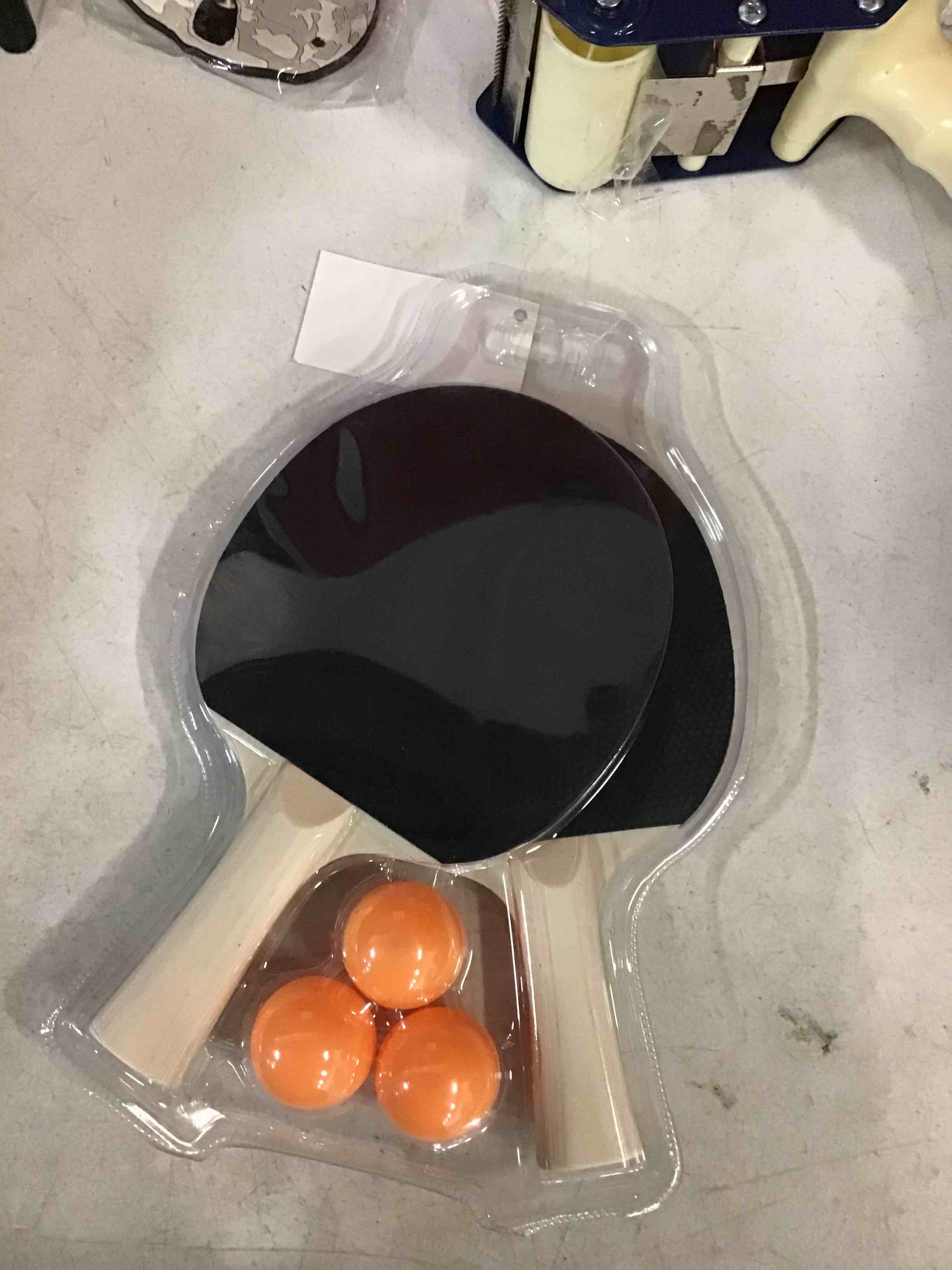 https://s3.amazonaws.com/lotting-images-prod/bidfta/PNK1443960_1751372345968.jpeg