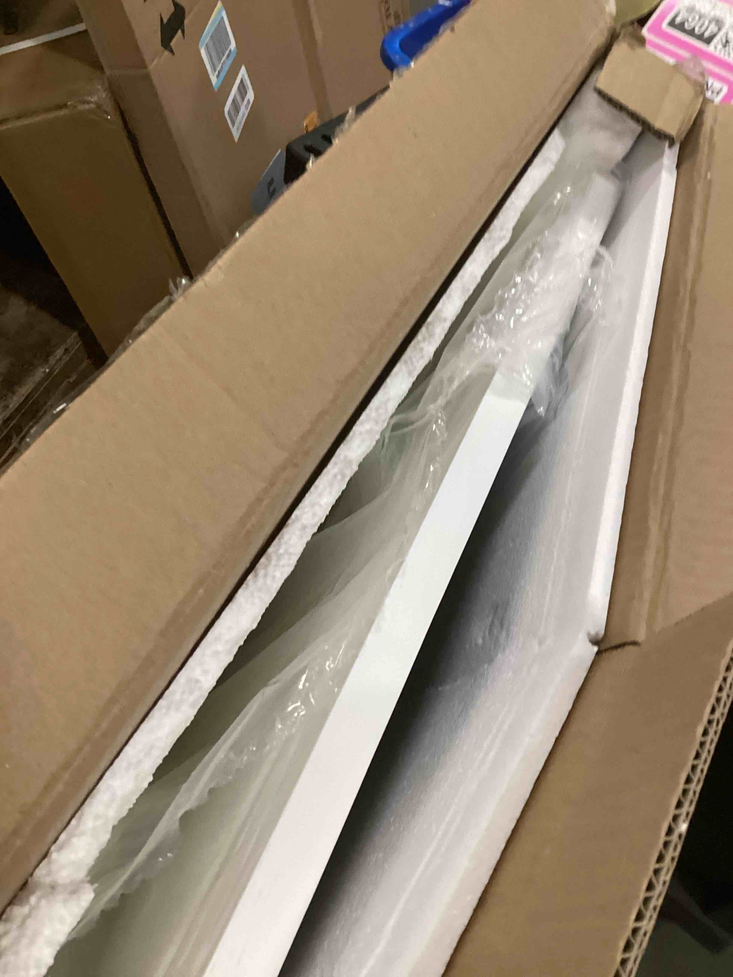https://s3.amazonaws.com/lotting-images-prod/bidfta/PNK1444061_1734709044216.jpeg
