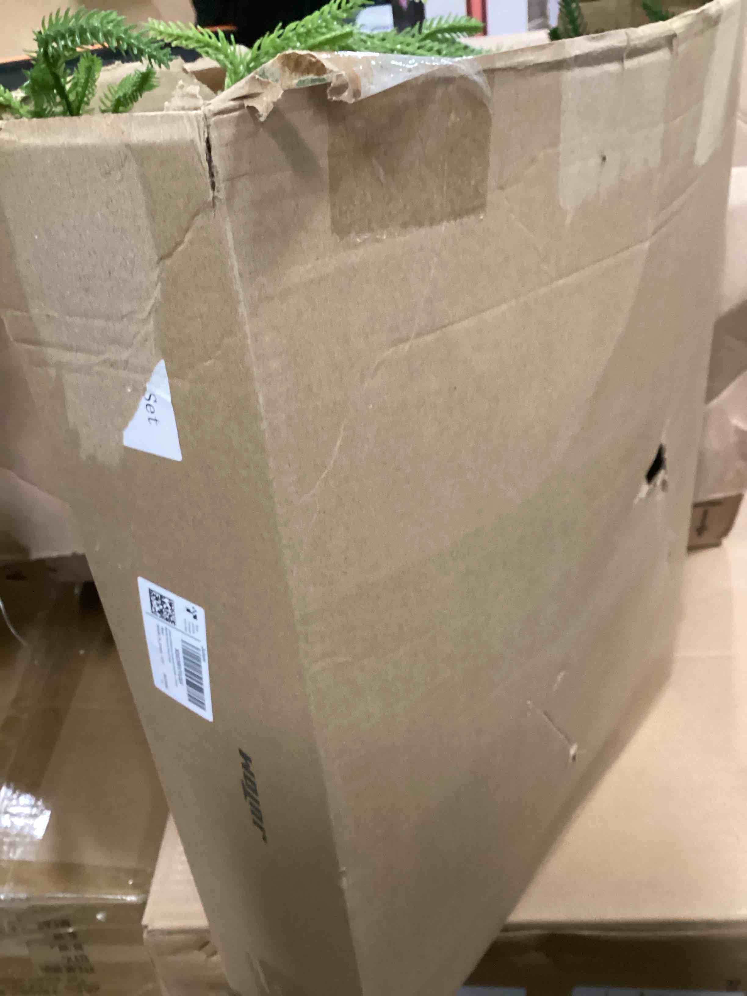 https://s3.amazonaws.com/lotting-images-prod/bidfta/PNK1444116_1734722856755.jpeg