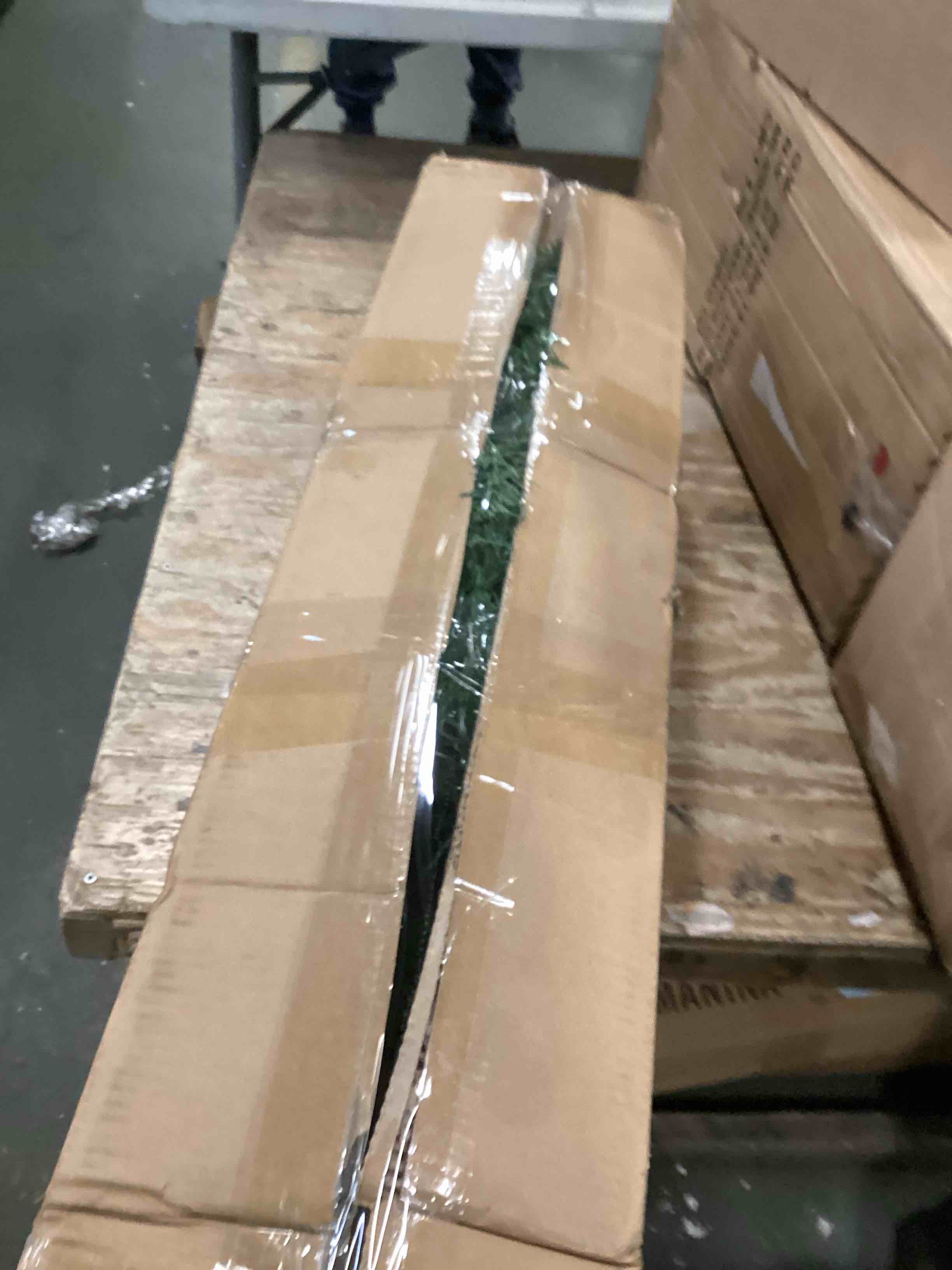 https://s3.amazonaws.com/lotting-images-prod/bidfta/PNK1444282_1734974704837.jpeg