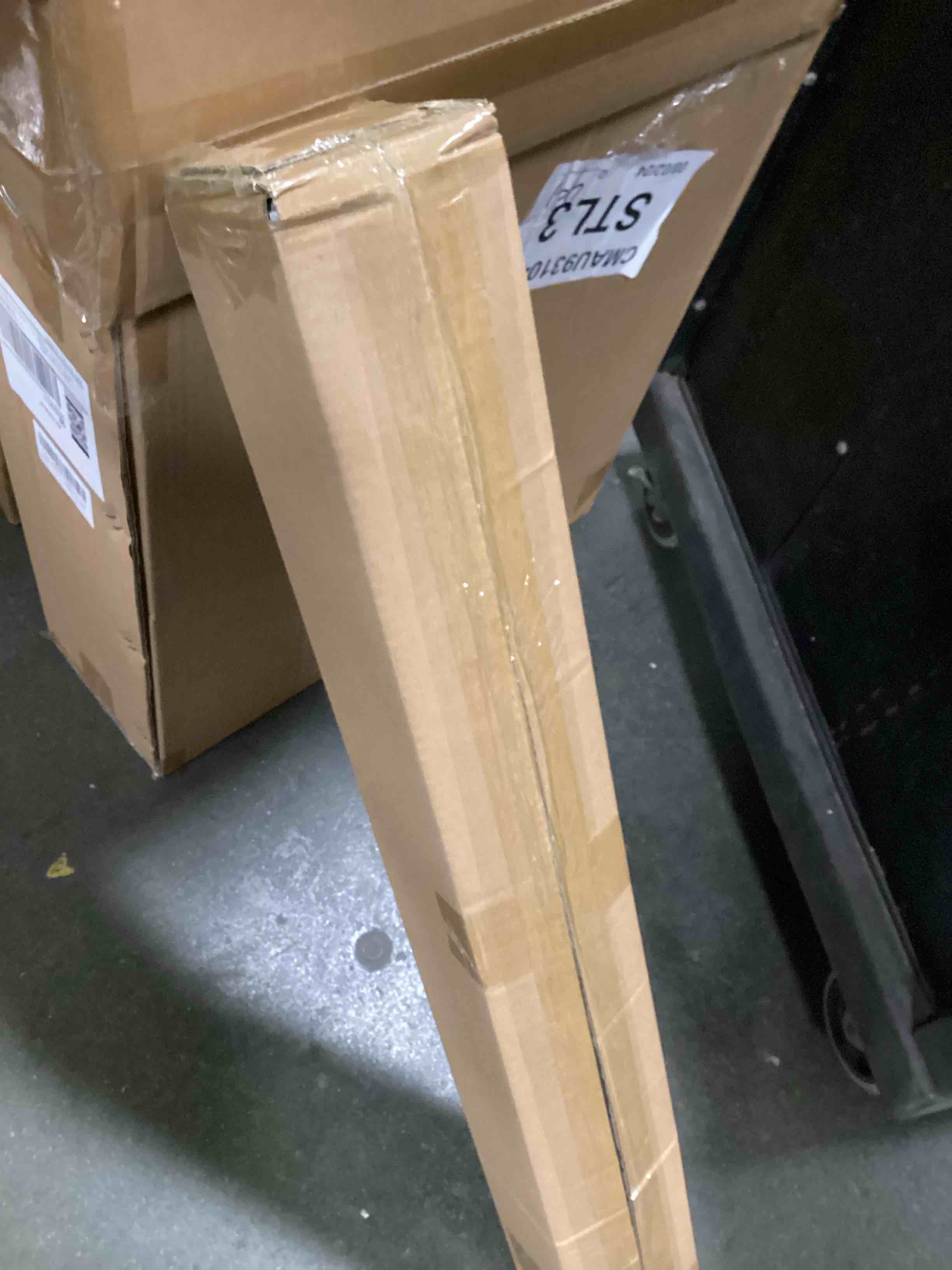 https://s3.amazonaws.com/lotting-images-prod/bidfta/PNK1444616_1735071447412.jpeg