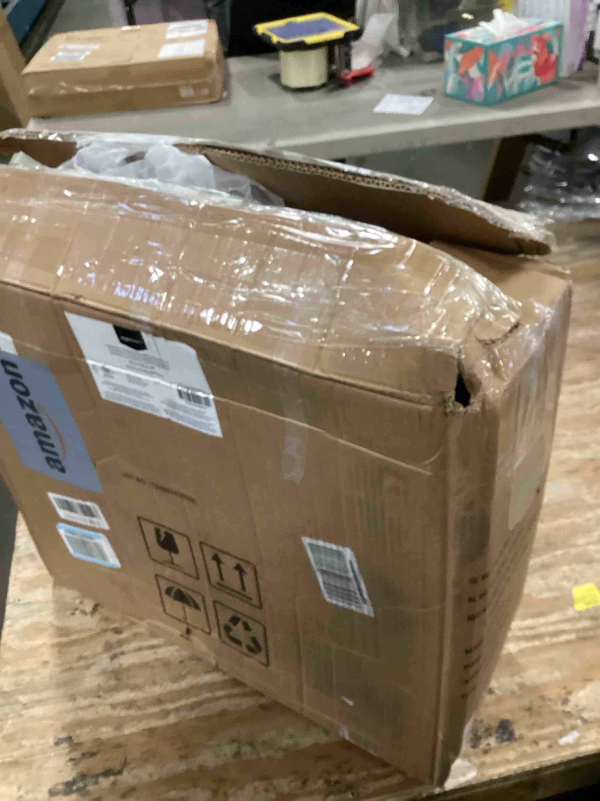https://s3.amazonaws.com/lotting-images-prod/bidfta/PNK1444784_1735221481298.jpeg