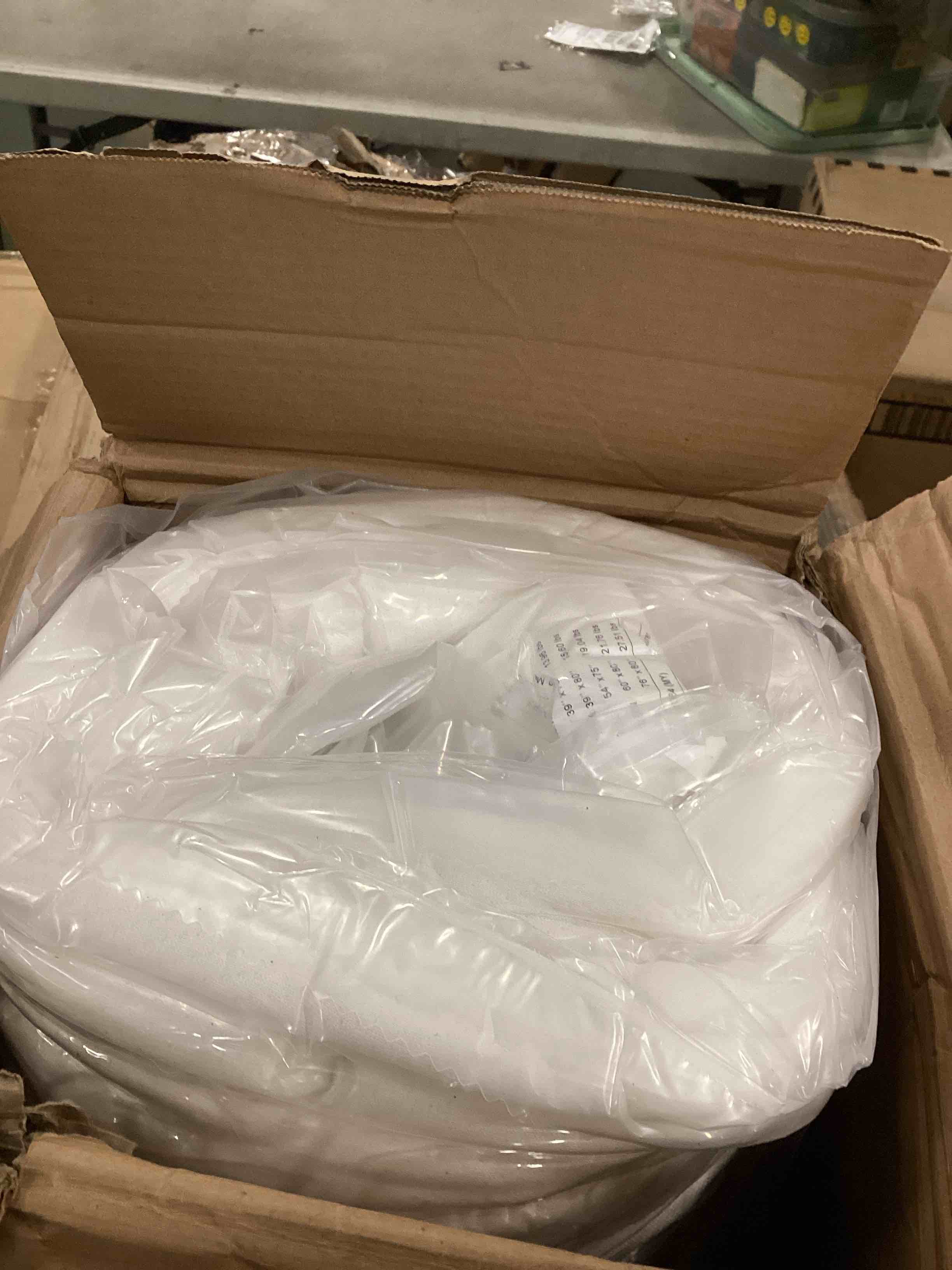 https://s3.amazonaws.com/lotting-images-prod/bidfta/PNK1445103_1735562735399.jpeg