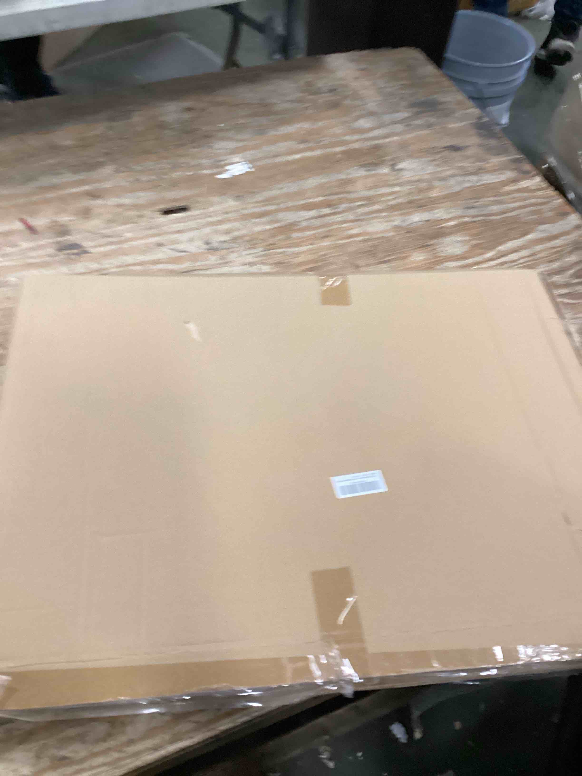 https://s3.amazonaws.com/lotting-images-prod/bidfta/PNK1445306_1735591576937.jpeg