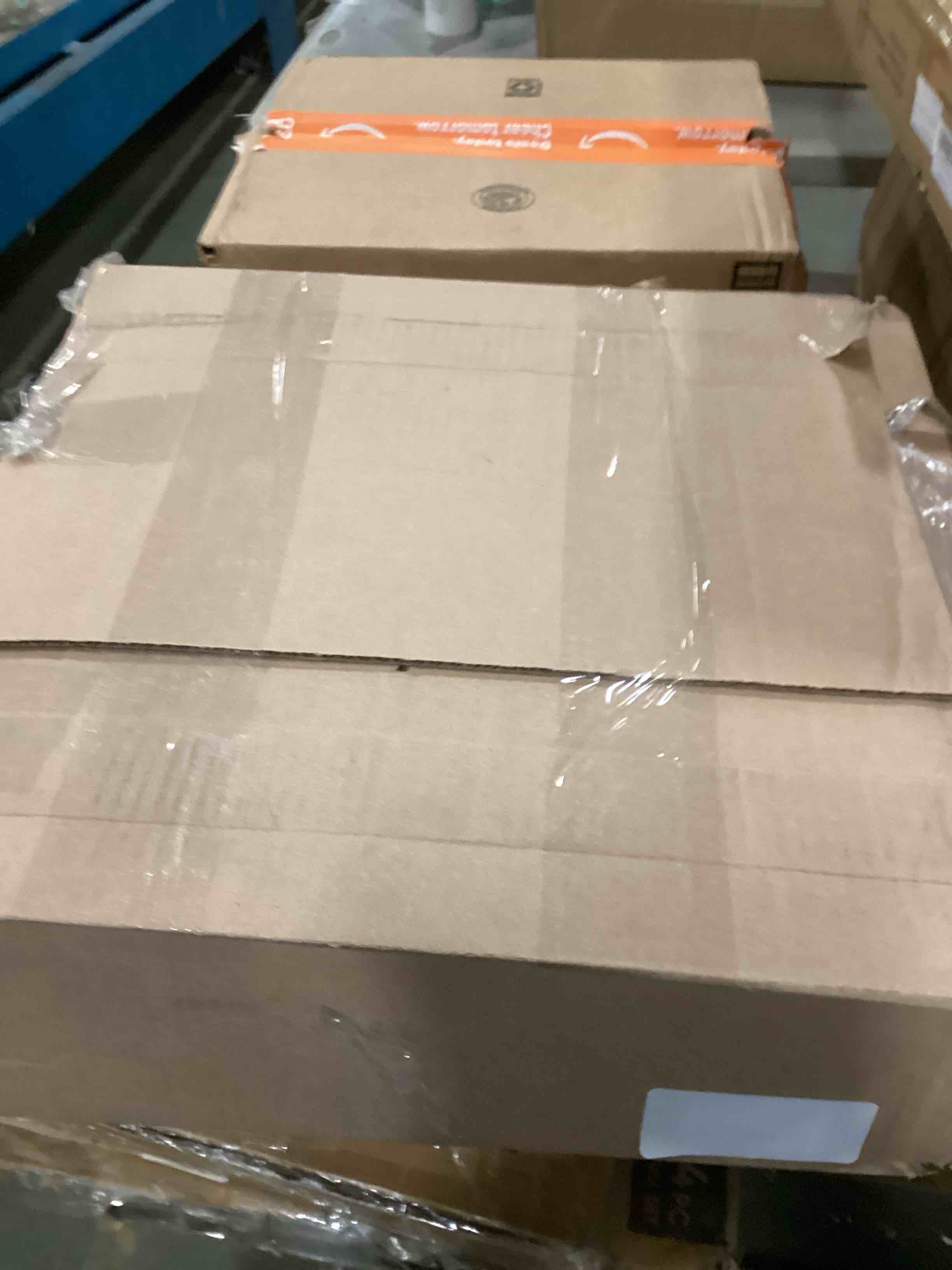 https://s3.amazonaws.com/lotting-images-prod/bidfta/PNK1445349_1735651982168.jpeg