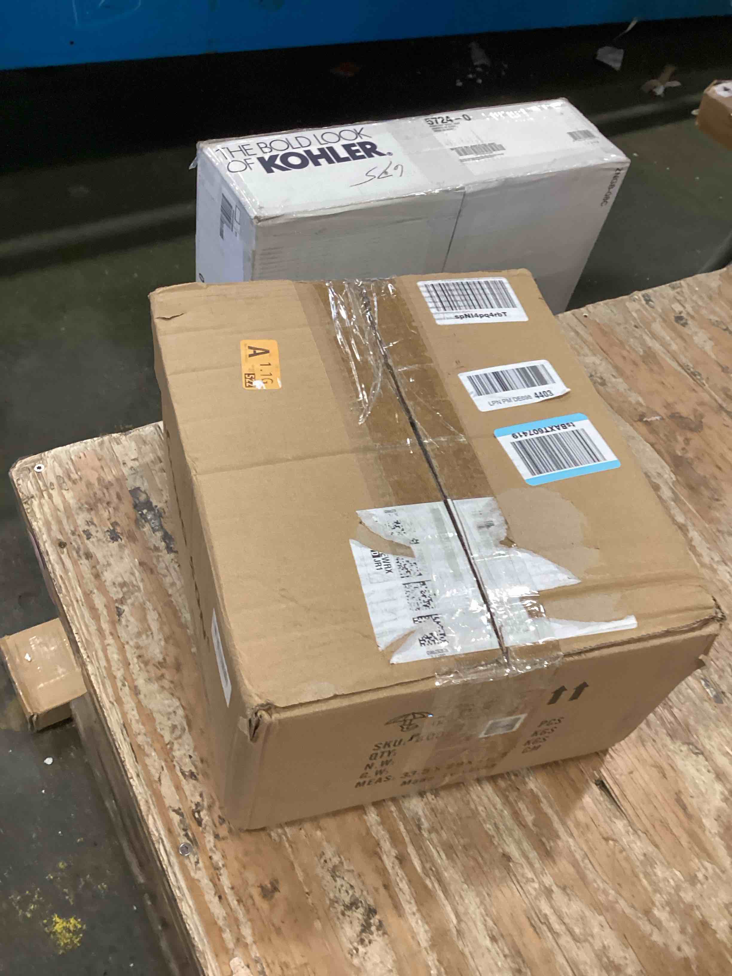 https://s3.amazonaws.com/lotting-images-prod/bidfta/PNK1445540_1735846092431.jpeg