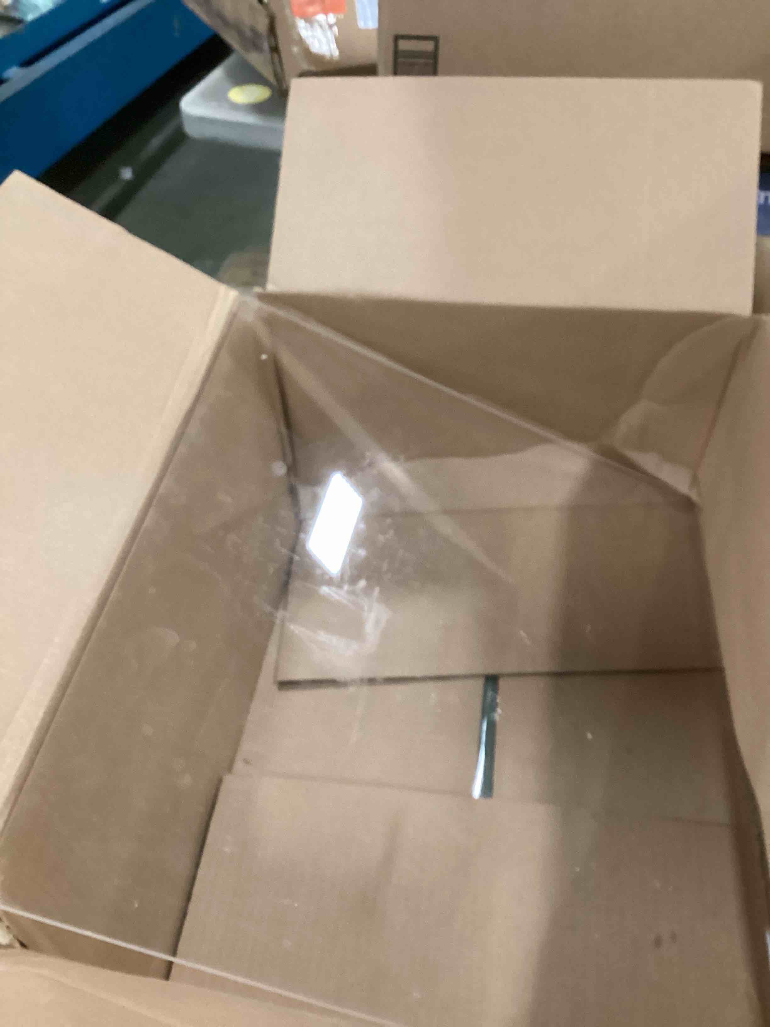 https://s3.amazonaws.com/lotting-images-prod/bidfta/PNK1445713_1736258632826.jpeg