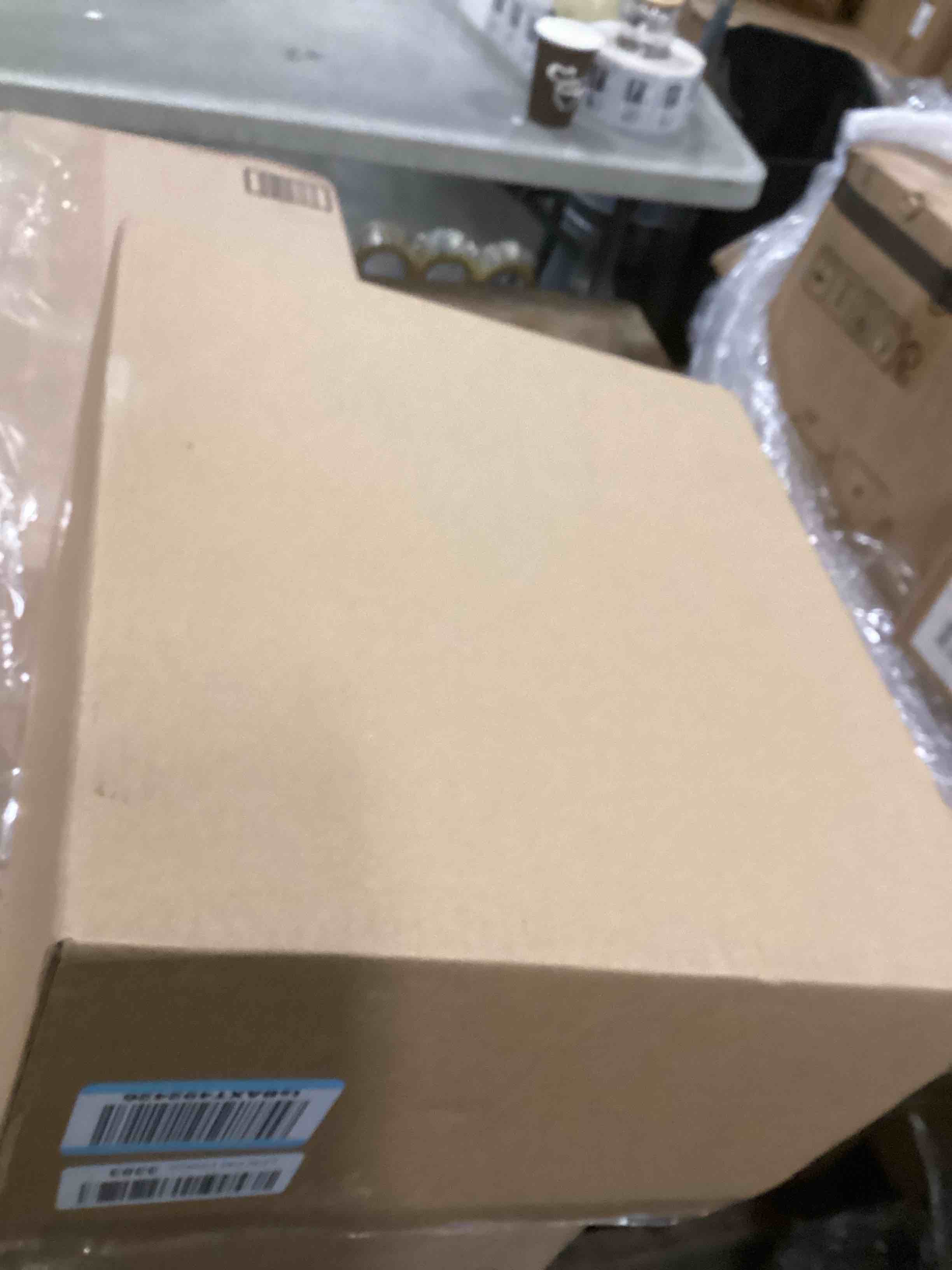 https://s3.amazonaws.com/lotting-images-prod/bidfta/PNK1445895_1736338589260.jpeg