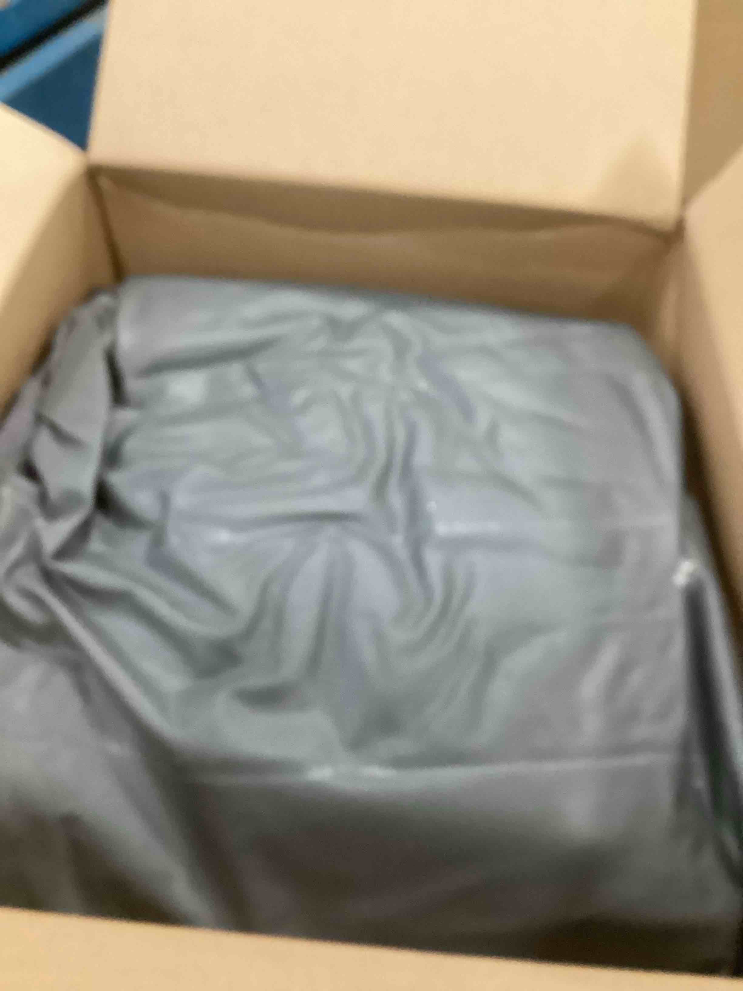 https://s3.amazonaws.com/lotting-images-prod/bidfta/PNK1446141_1736430611688.jpeg