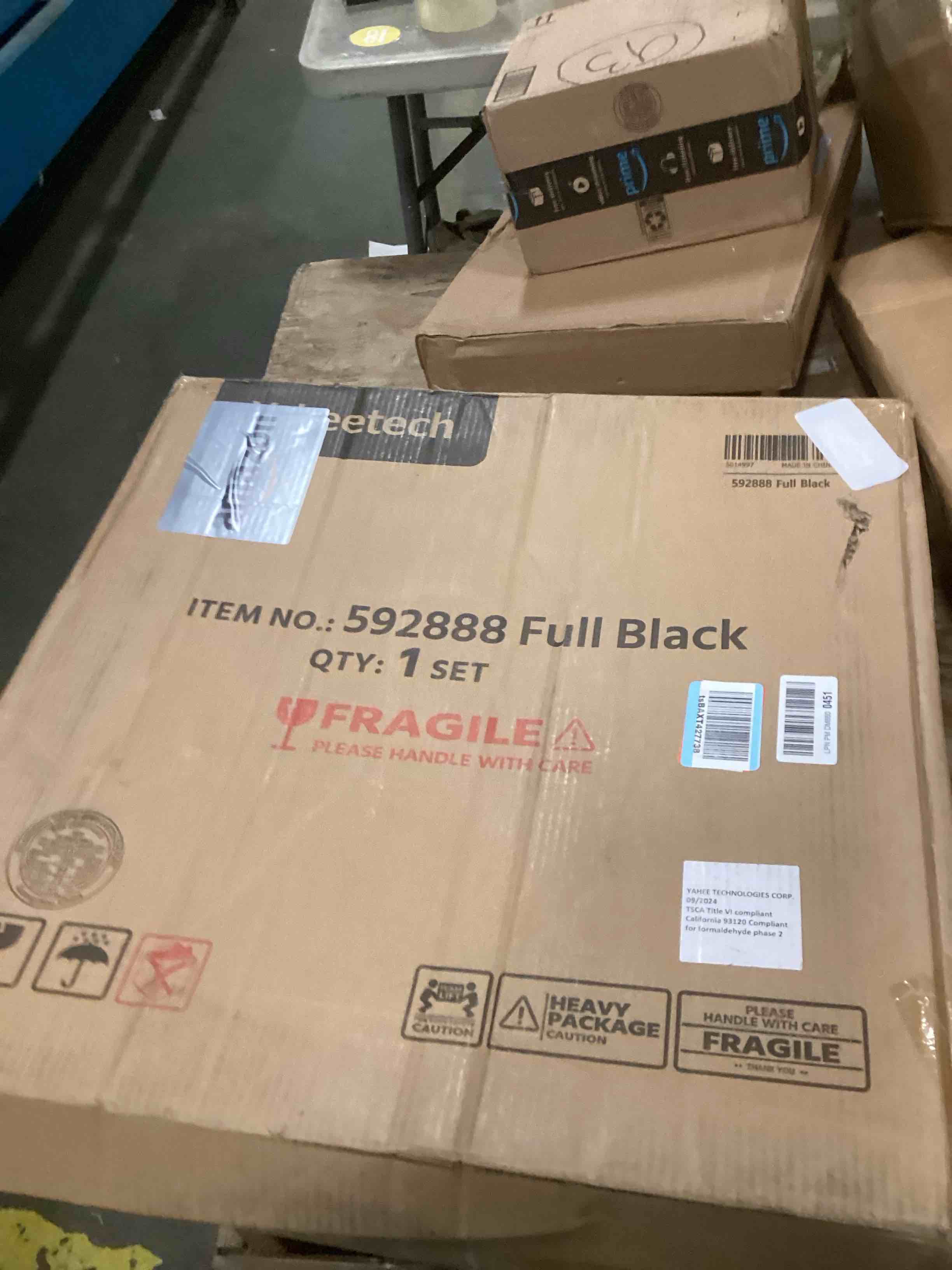 https://s3.amazonaws.com/lotting-images-prod/bidfta/PNK1446544_1736770238980.jpeg