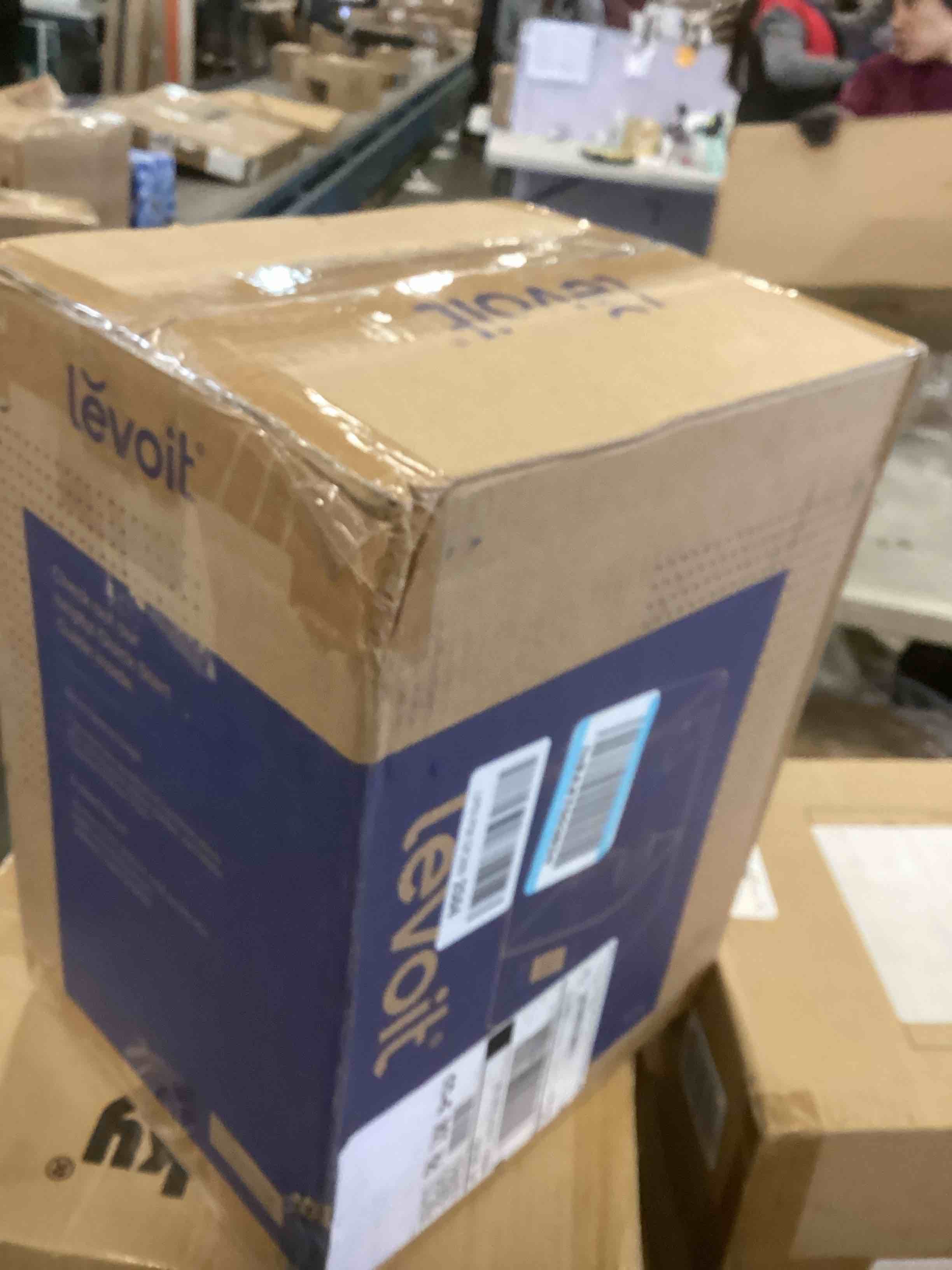 https://s3.amazonaws.com/lotting-images-prod/bidfta/PNK1446633_1736783365950.jpeg