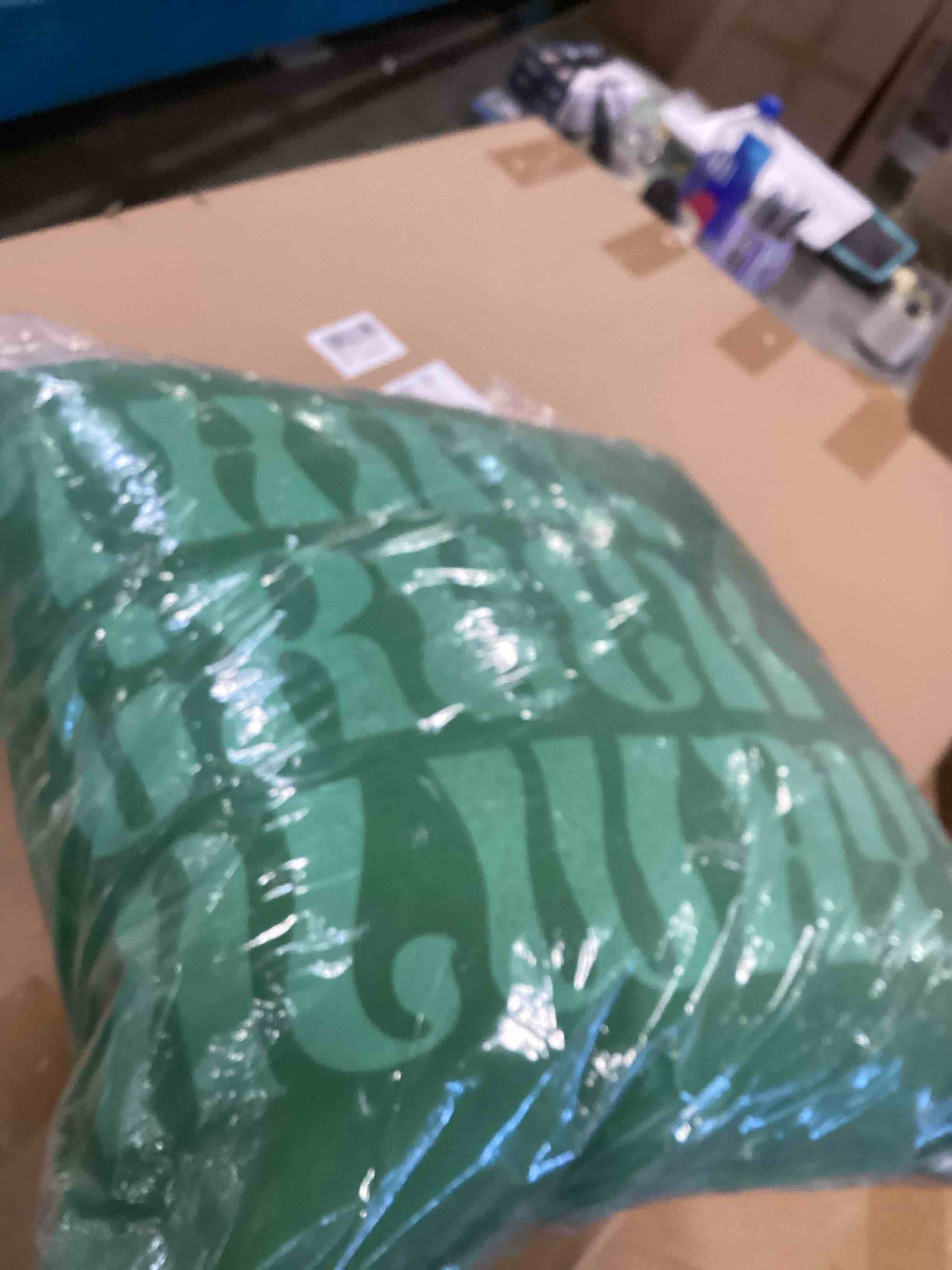 https://s3.amazonaws.com/lotting-images-prod/bidfta/PNK1446695_1736795952264.jpeg