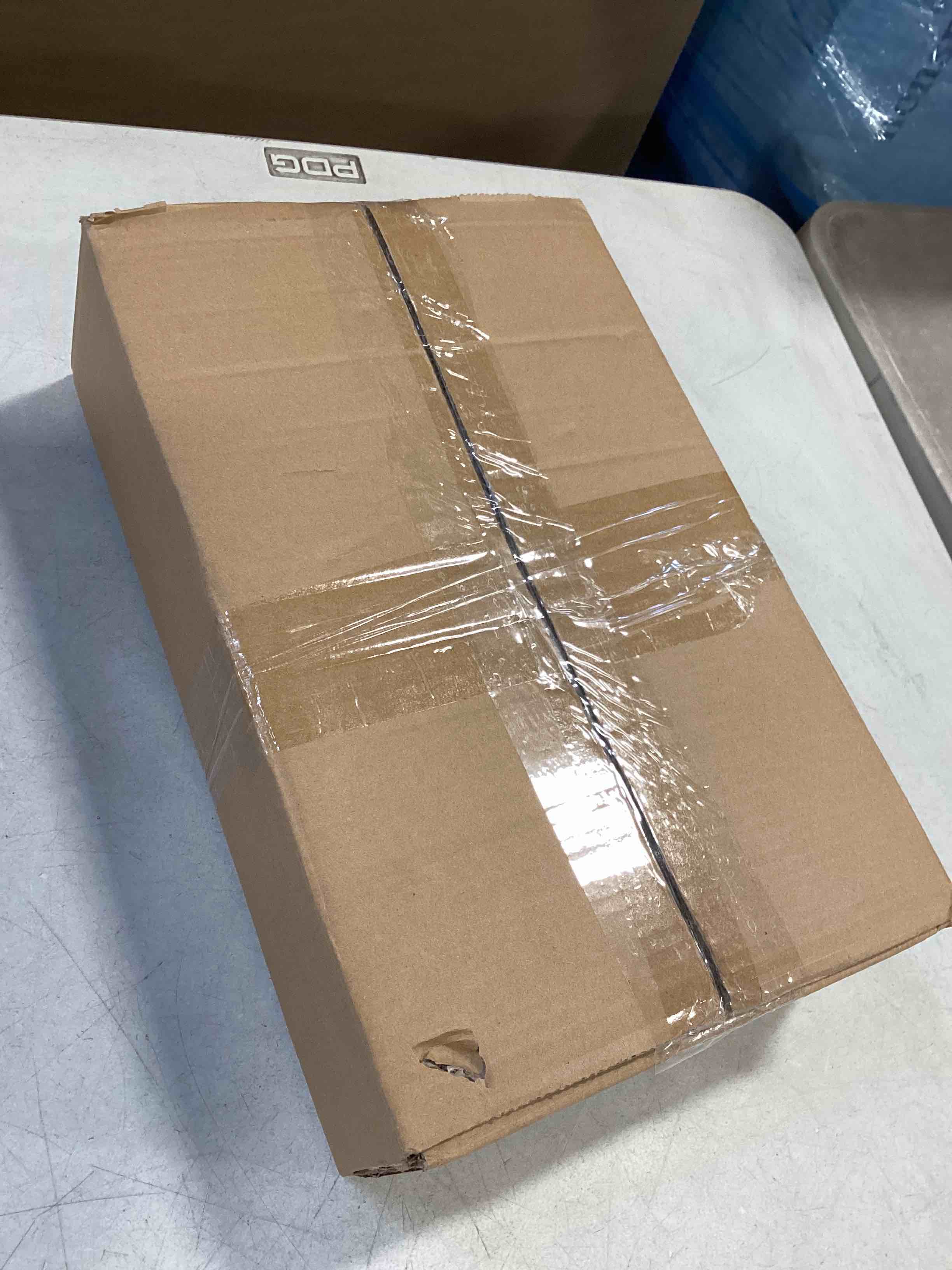 https://s3.amazonaws.com/lotting-images-prod/bidfta/PNK1449102_1735918328568.jpeg