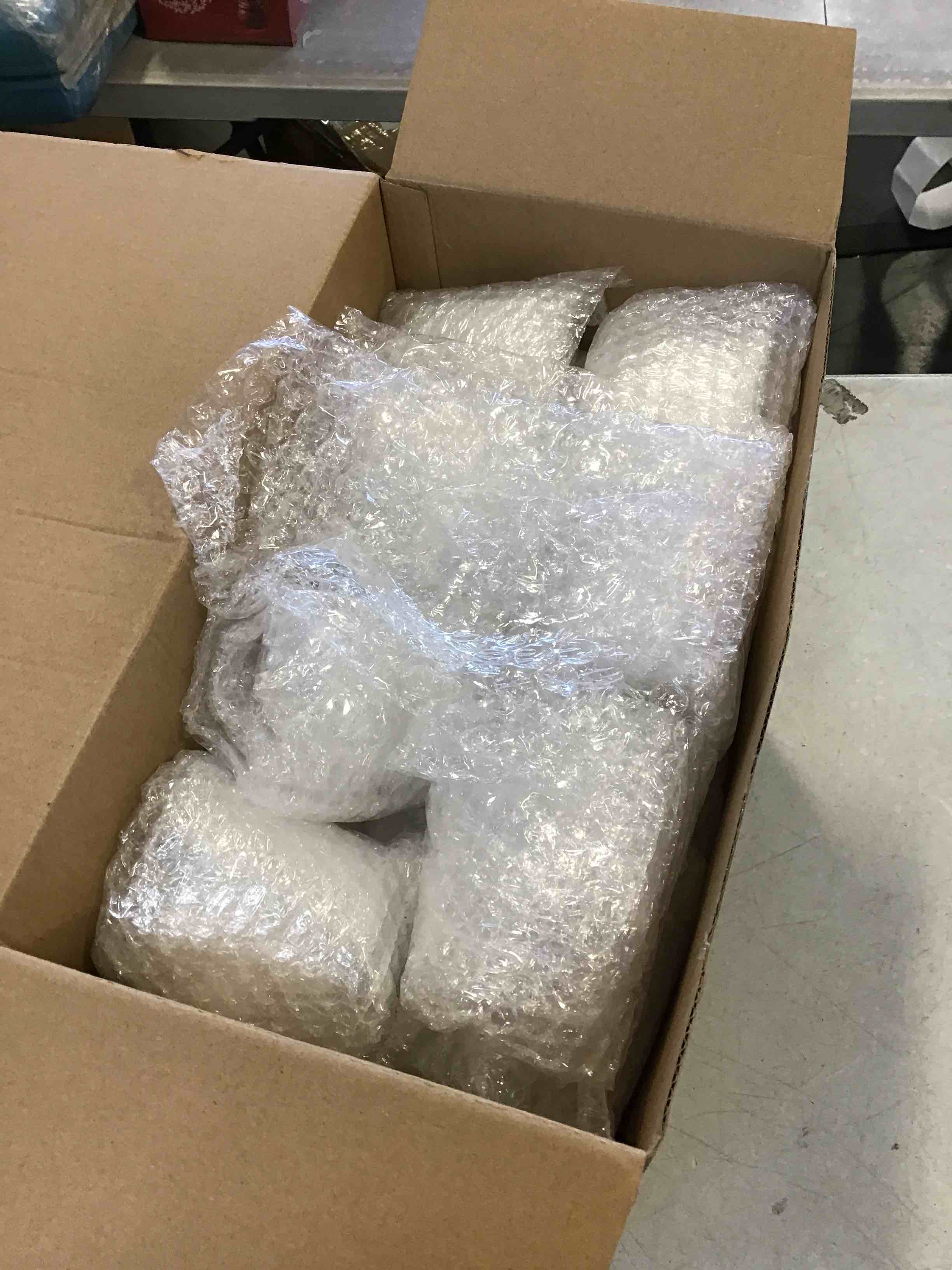 https://s3.amazonaws.com/lotting-images-prod/bidfta/PNK1449886_1736784362745.jpeg