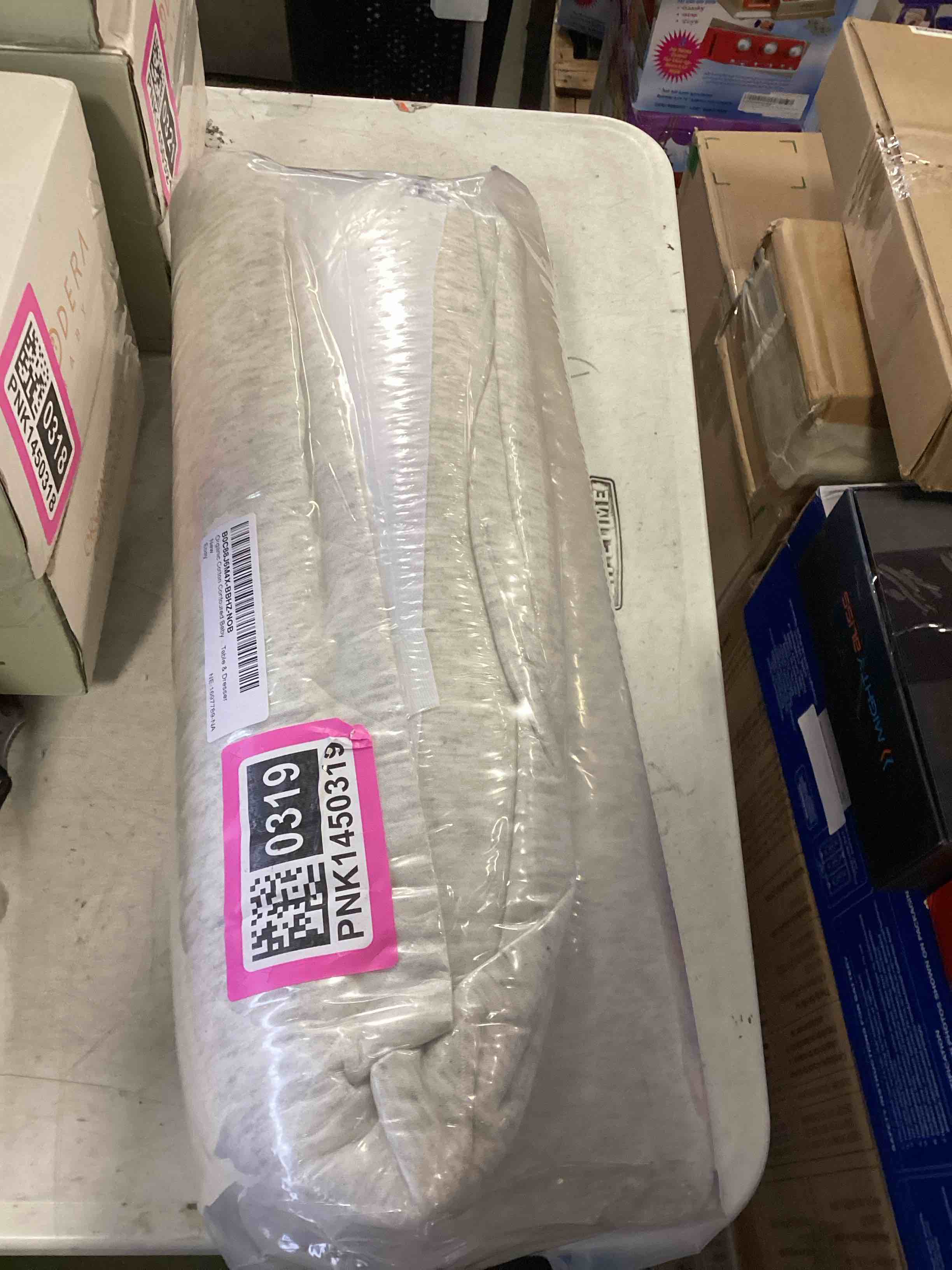 https://s3.amazonaws.com/lotting-images-prod/bidfta/PNK1450319_1735053908387.jpeg