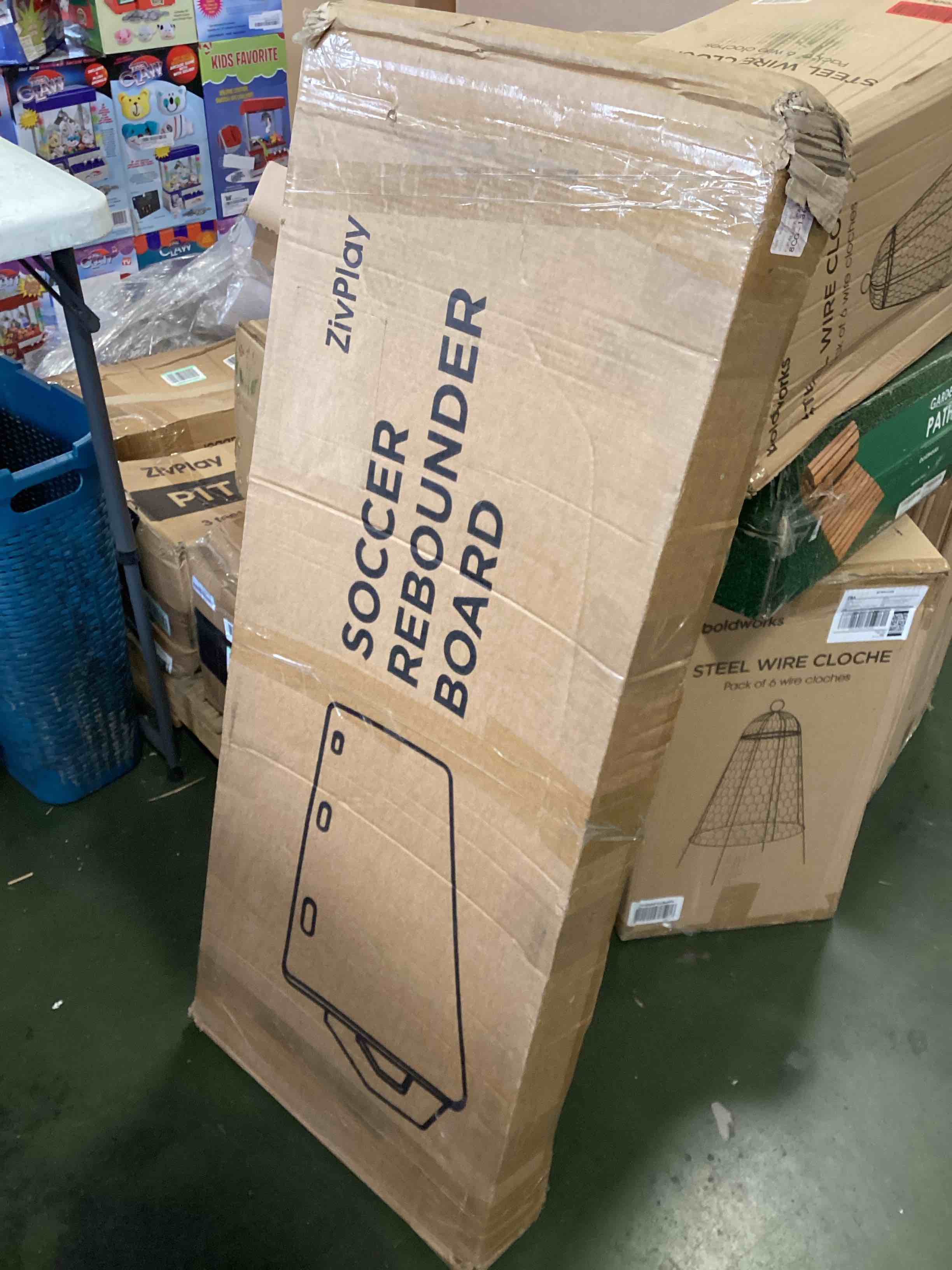 https://s3.amazonaws.com/lotting-images-prod/bidfta/PNK1450357_1735065695733.jpeg