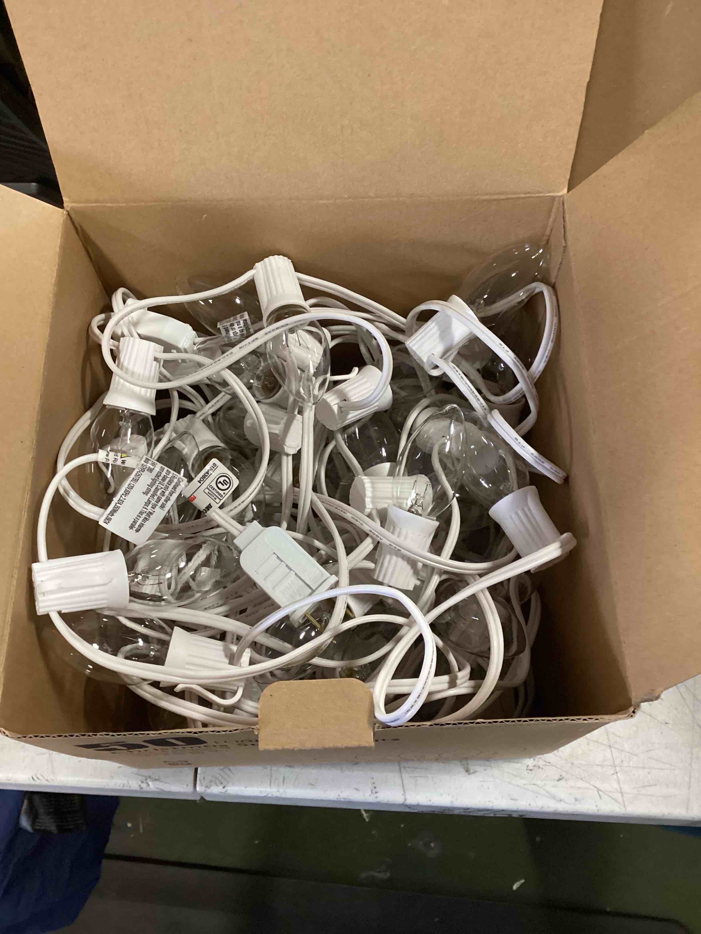 https://s3.amazonaws.com/lotting-images-prod/bidfta/PNK1451458_1736277954286.jpeg