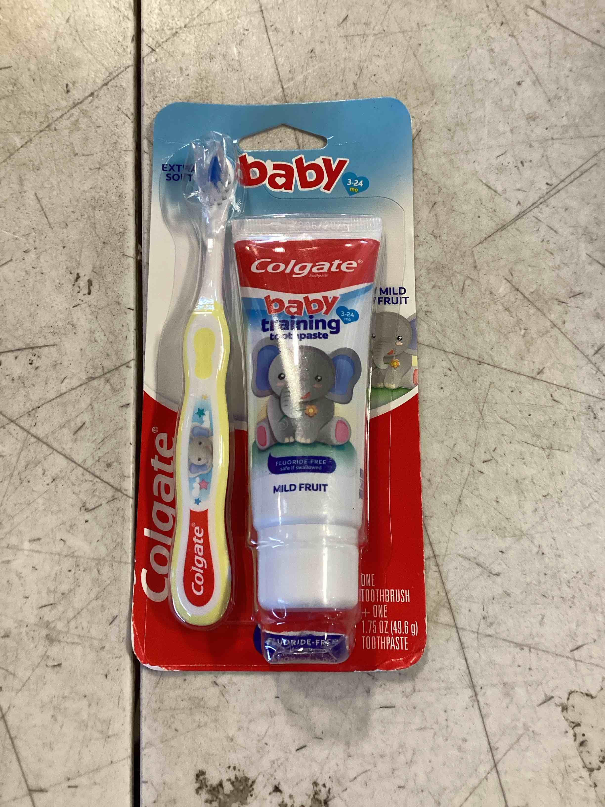 VARIETY OF DIFFERENT BABY CARE ITEMS 