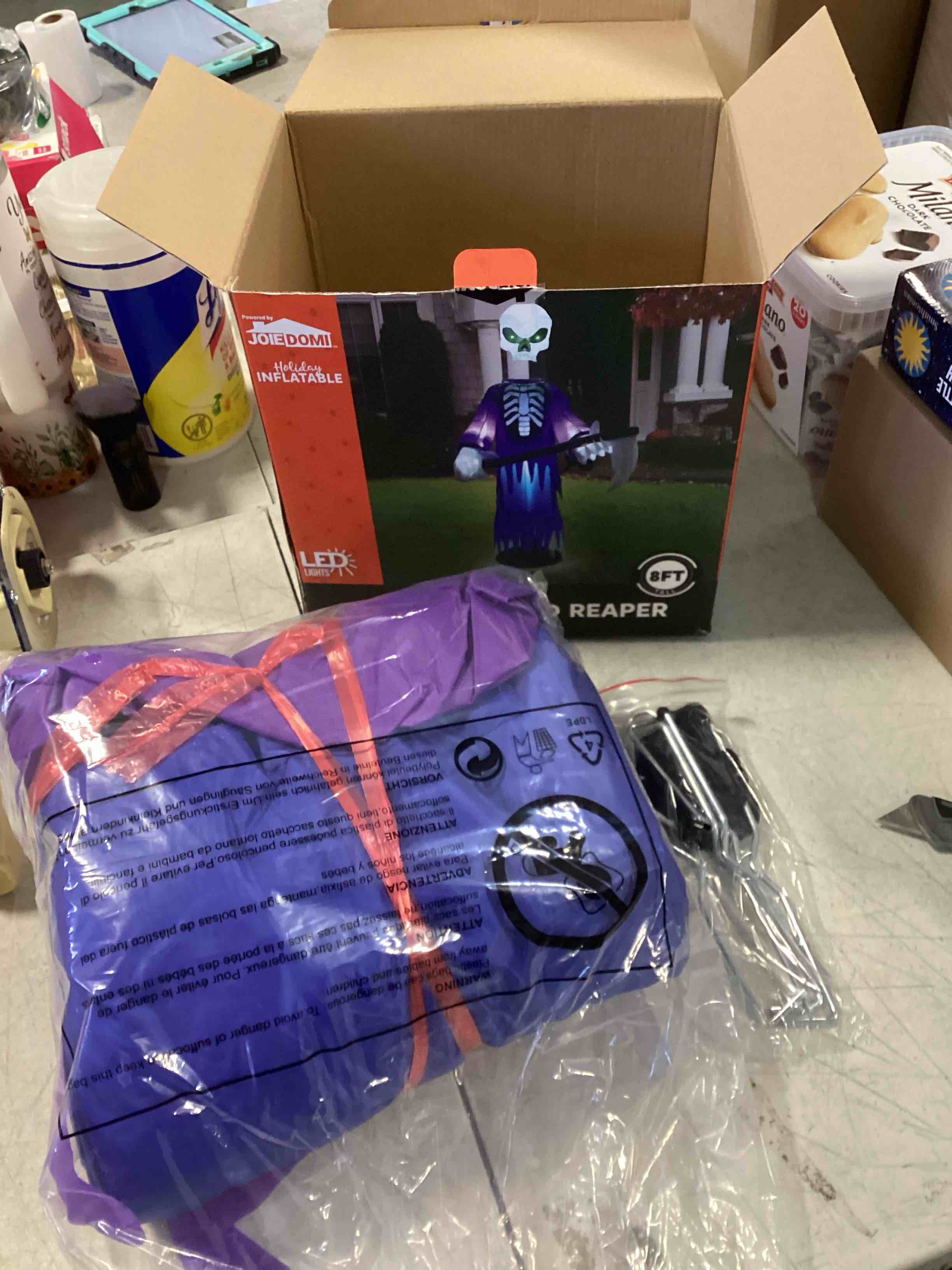 https://s3.amazonaws.com/lotting-images-prod/bidfta/PNK1452120_1736964043122.jpeg