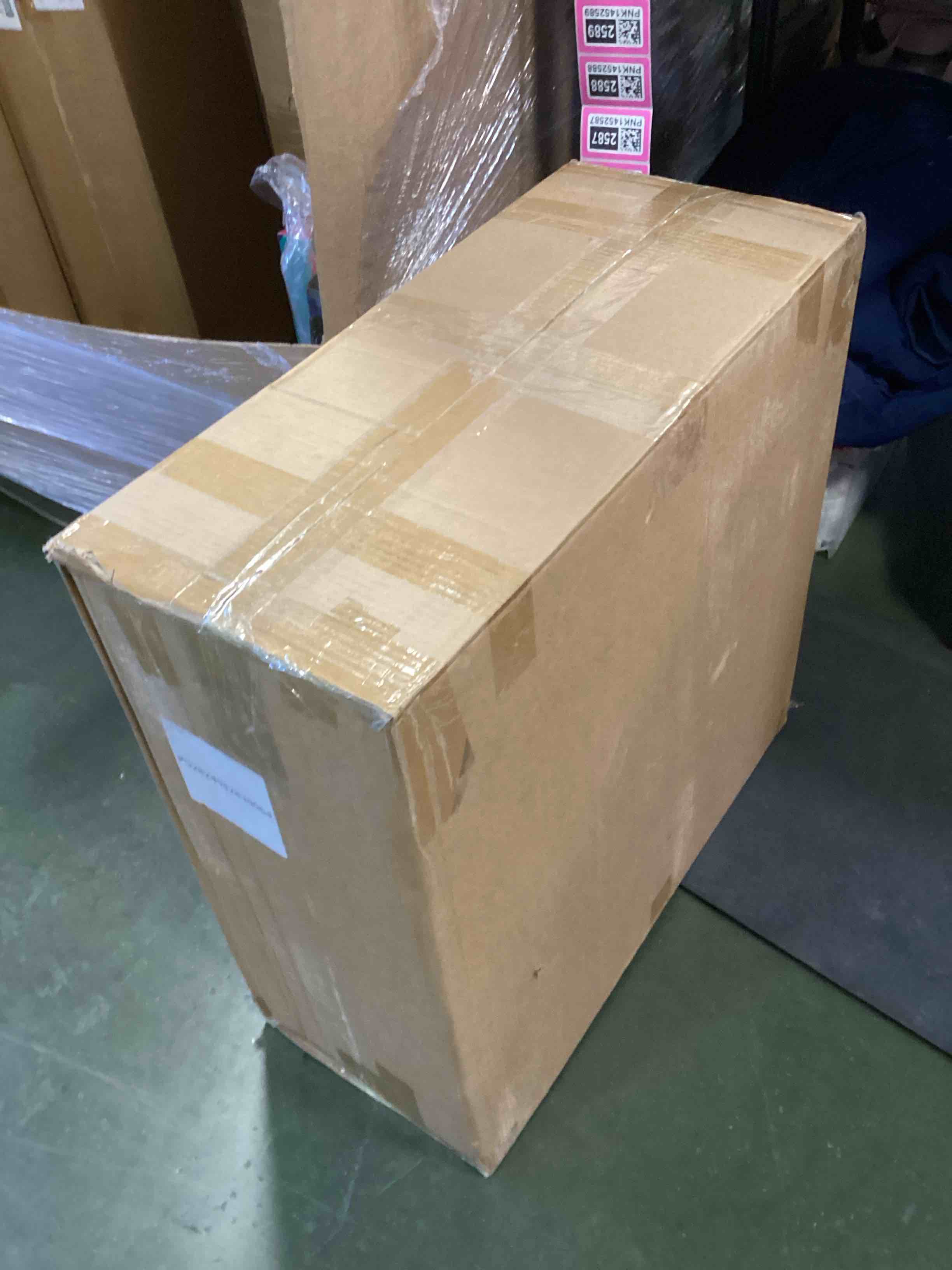 https://s3.amazonaws.com/lotting-images-prod/bidfta/PNK1452585_1737384739300.jpeg
