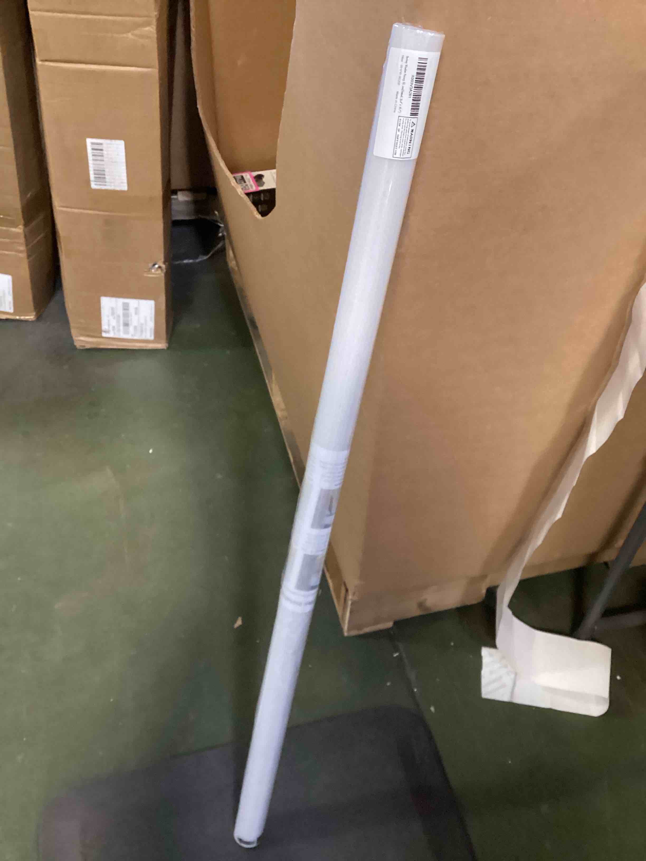 https://s3.amazonaws.com/lotting-images-prod/bidfta/PNK1452724_1737403136415.jpeg