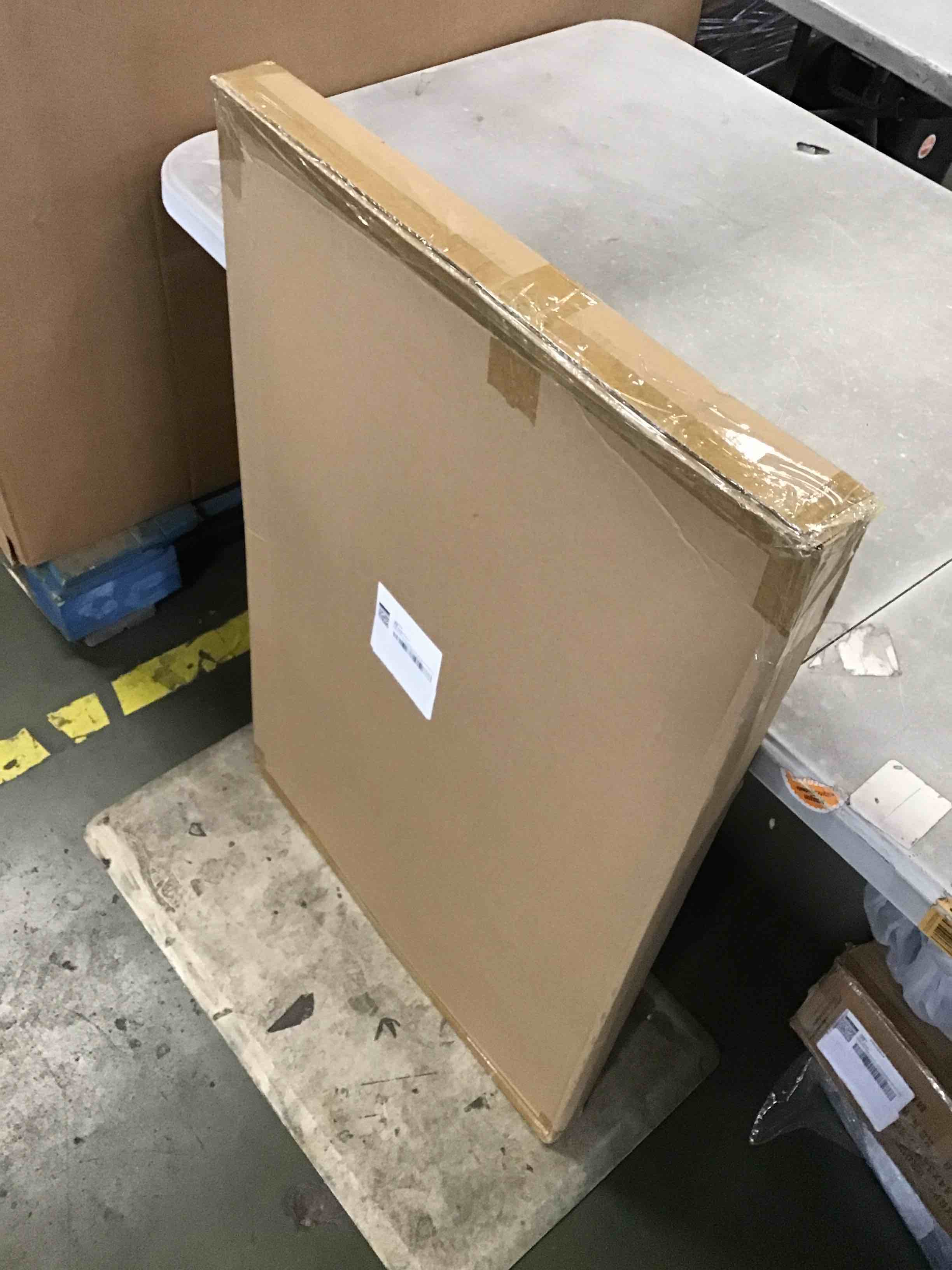 https://s3.amazonaws.com/lotting-images-prod/bidfta/PNK1453485_1735321563024.jpeg