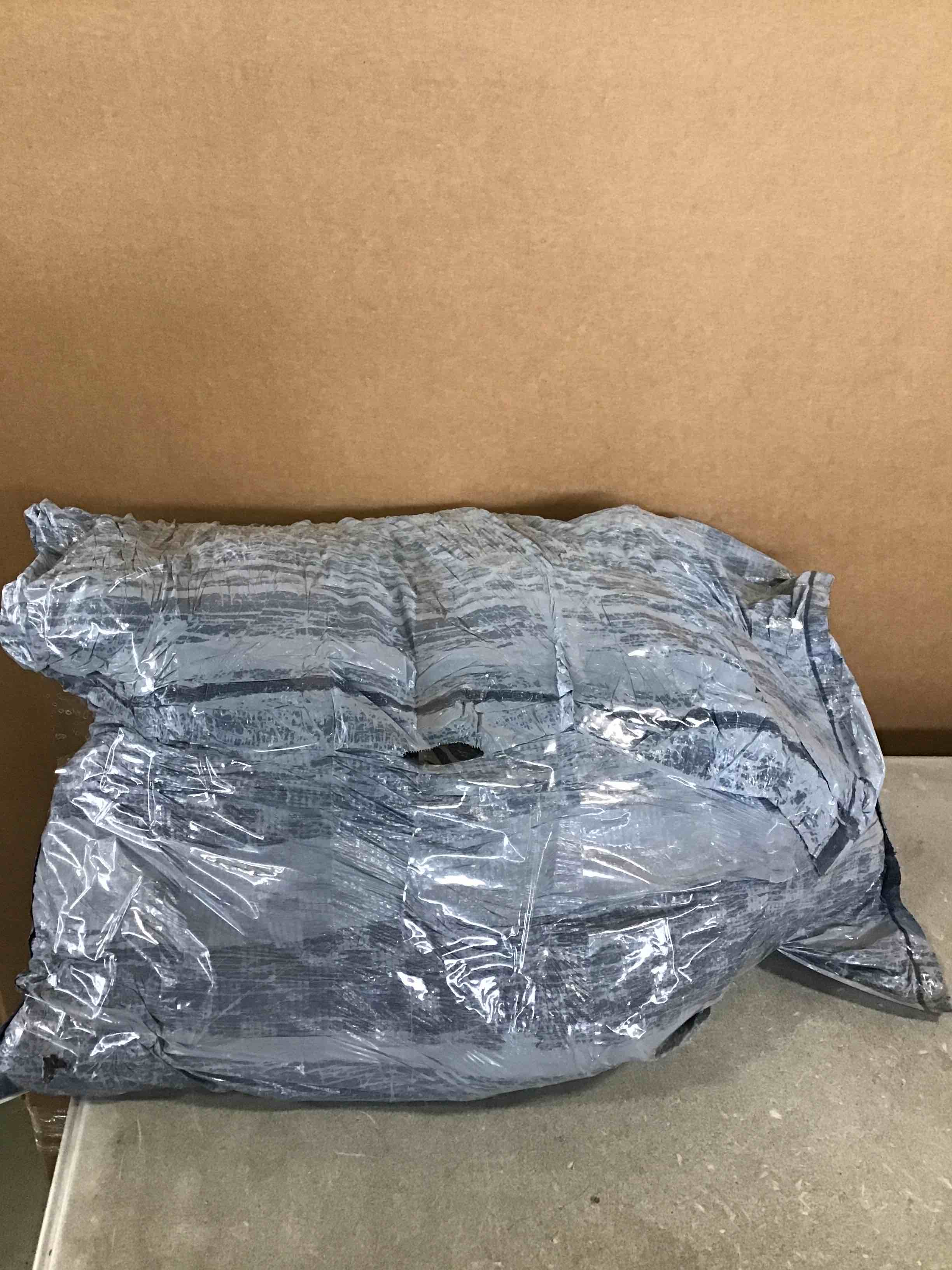 https://s3.amazonaws.com/lotting-images-prod/bidfta/PNK1453789_1736350903473.jpeg