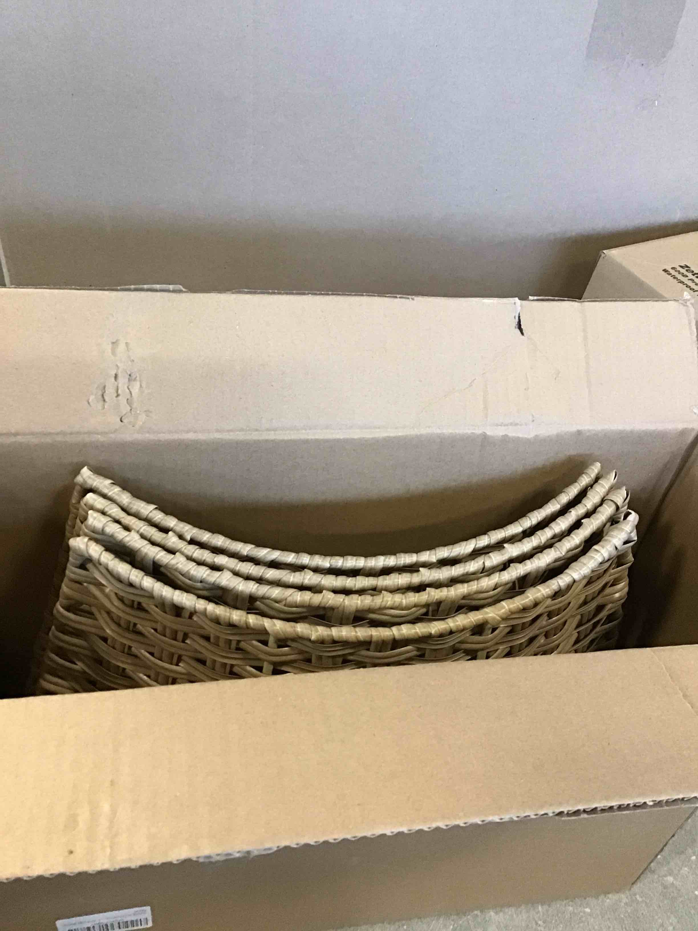 https://s3.amazonaws.com/lotting-images-prod/bidfta/PNK1454676_1736950857556.jpeg