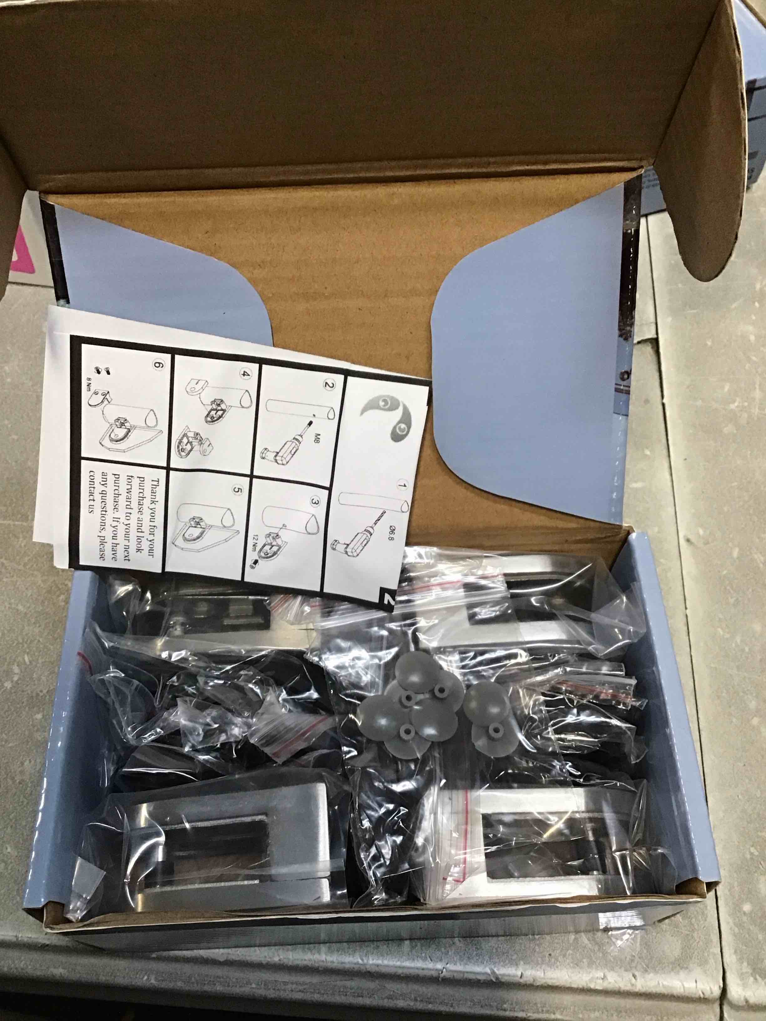 https://s3.amazonaws.com/lotting-images-prod/bidfta/PNK1455603_1737752017766.jpeg